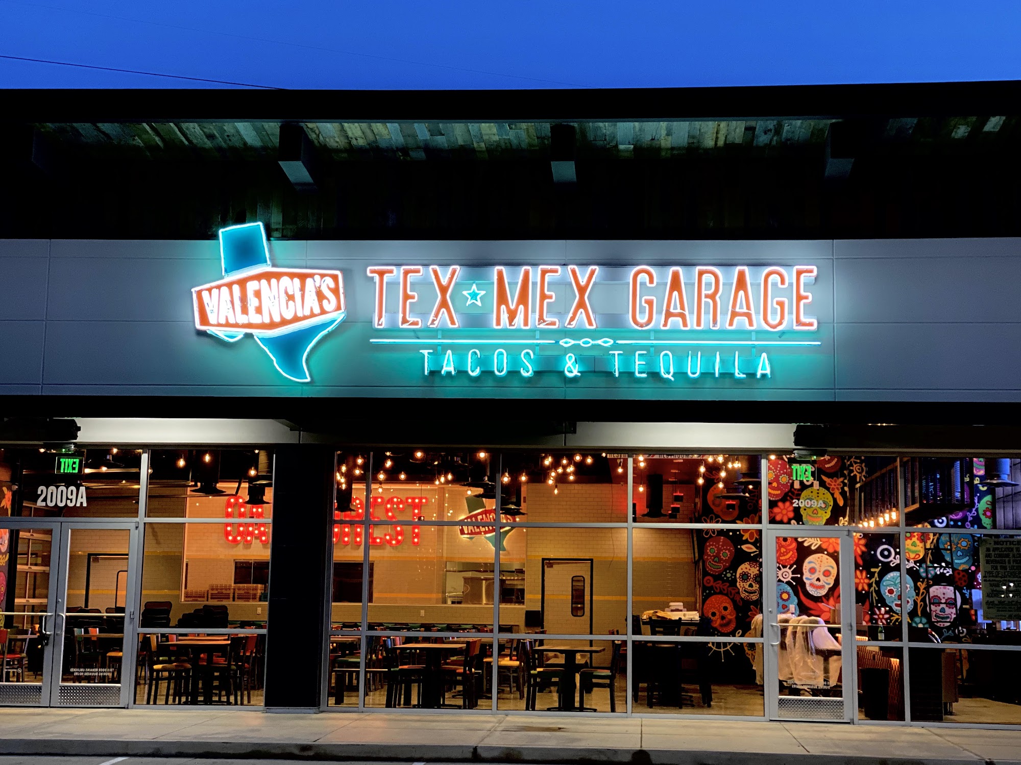 Valencia’s Tex-Mex Garage