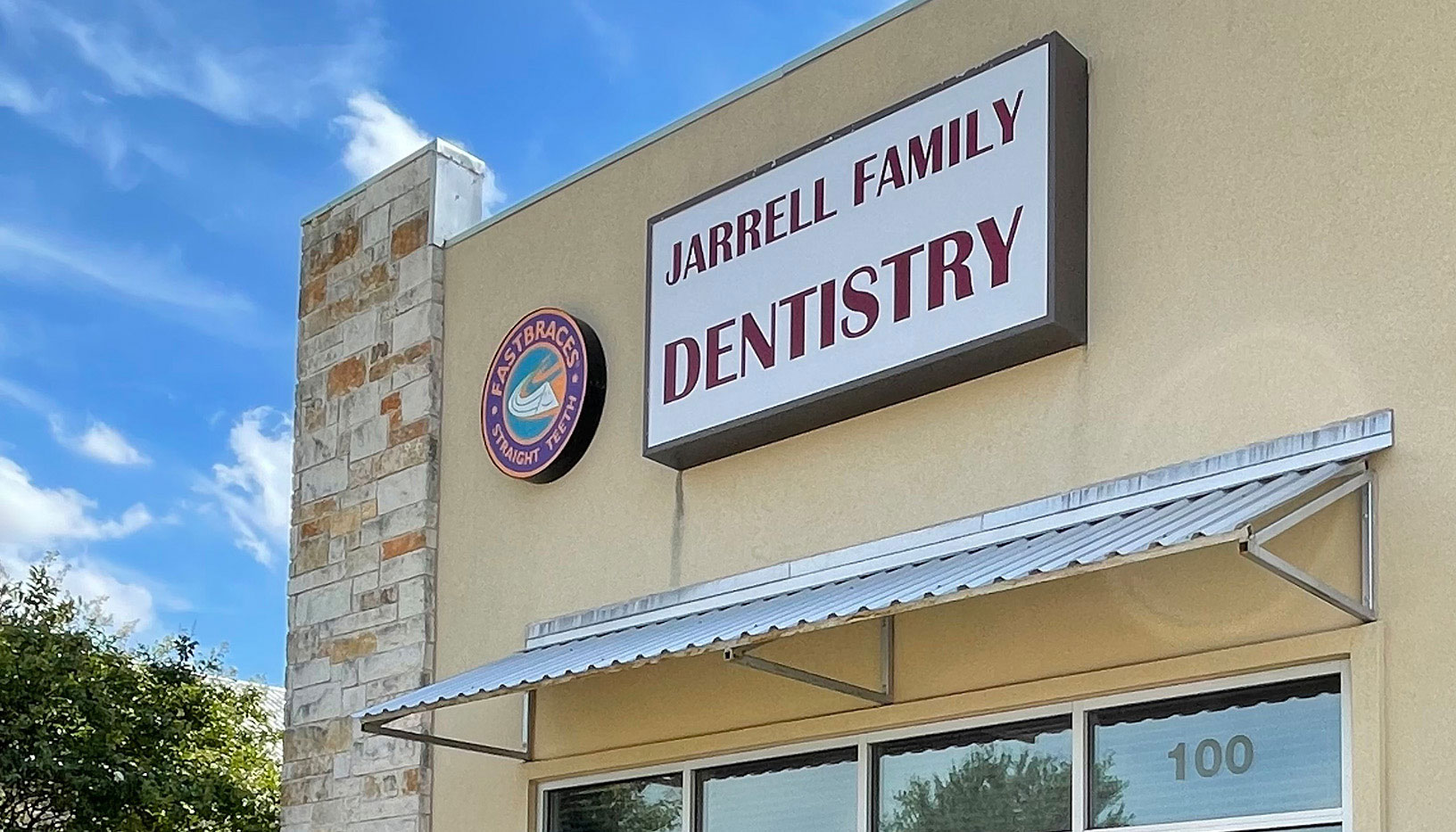 Jarrell Family Dentistry 181 Town Center Blvd # 100, Jarrell Texas 76537