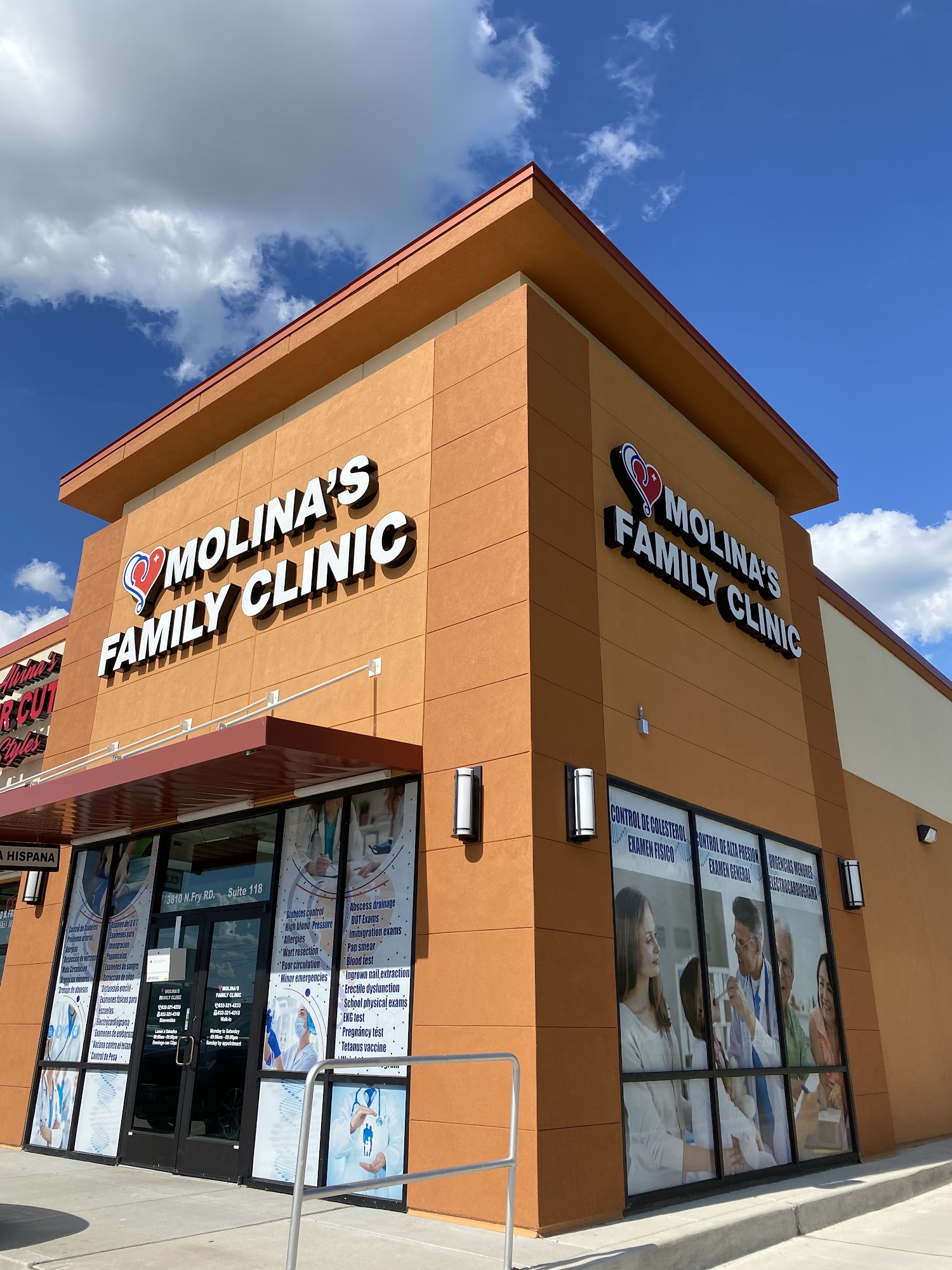 Molina's Family Clinic