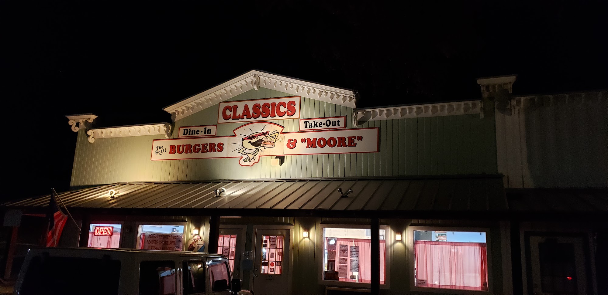 Classics Burgers & Moore