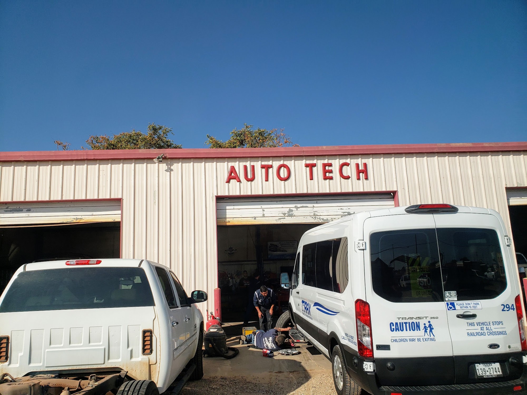 AUTO TECH