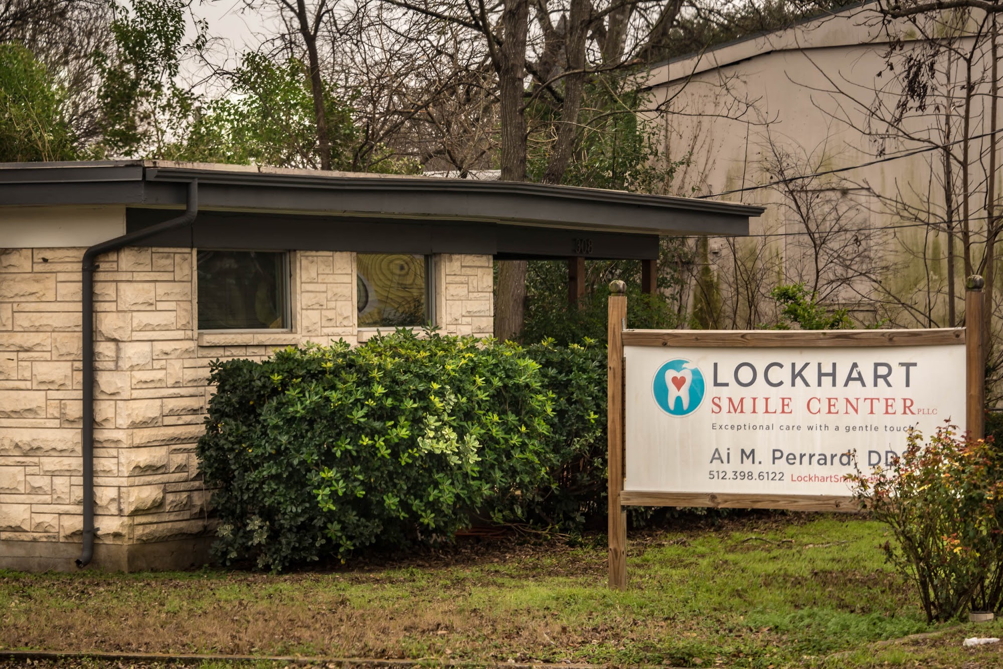 Lockhart Smile Center 308 S Main St, Lockhart Texas 78644