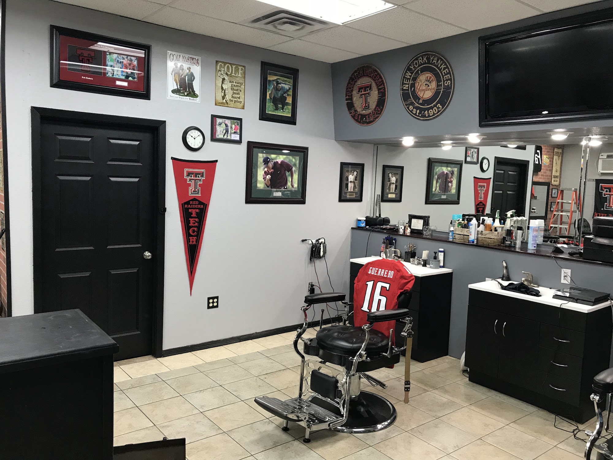 Razor's Edge Barbershop