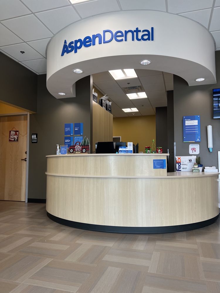 Aspen Dental 21690 US-59 STE 100, New Caney Texas 77357