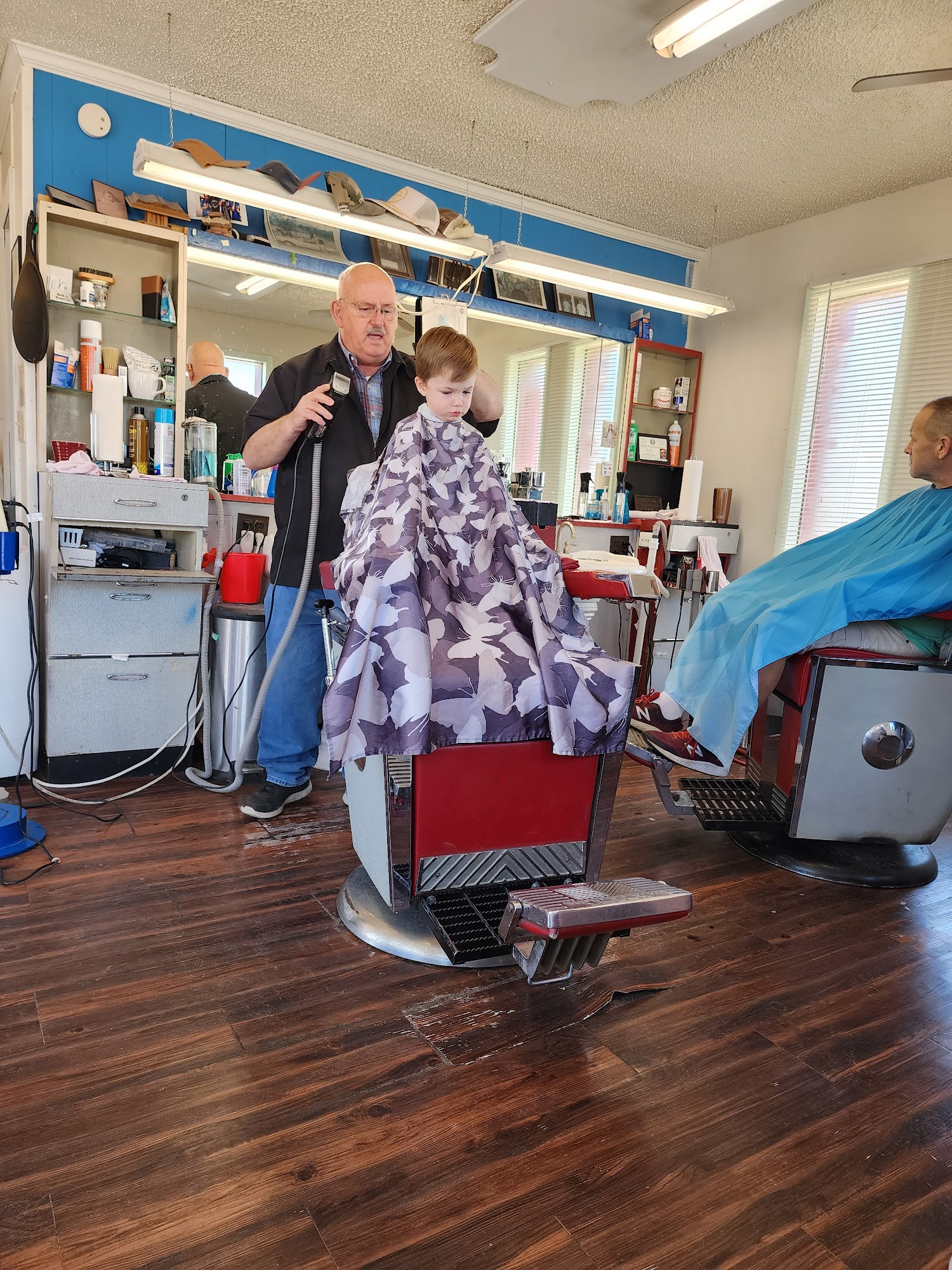 Jim's Barber Shop 609 W Foster Ave, Pampa Texas 79065