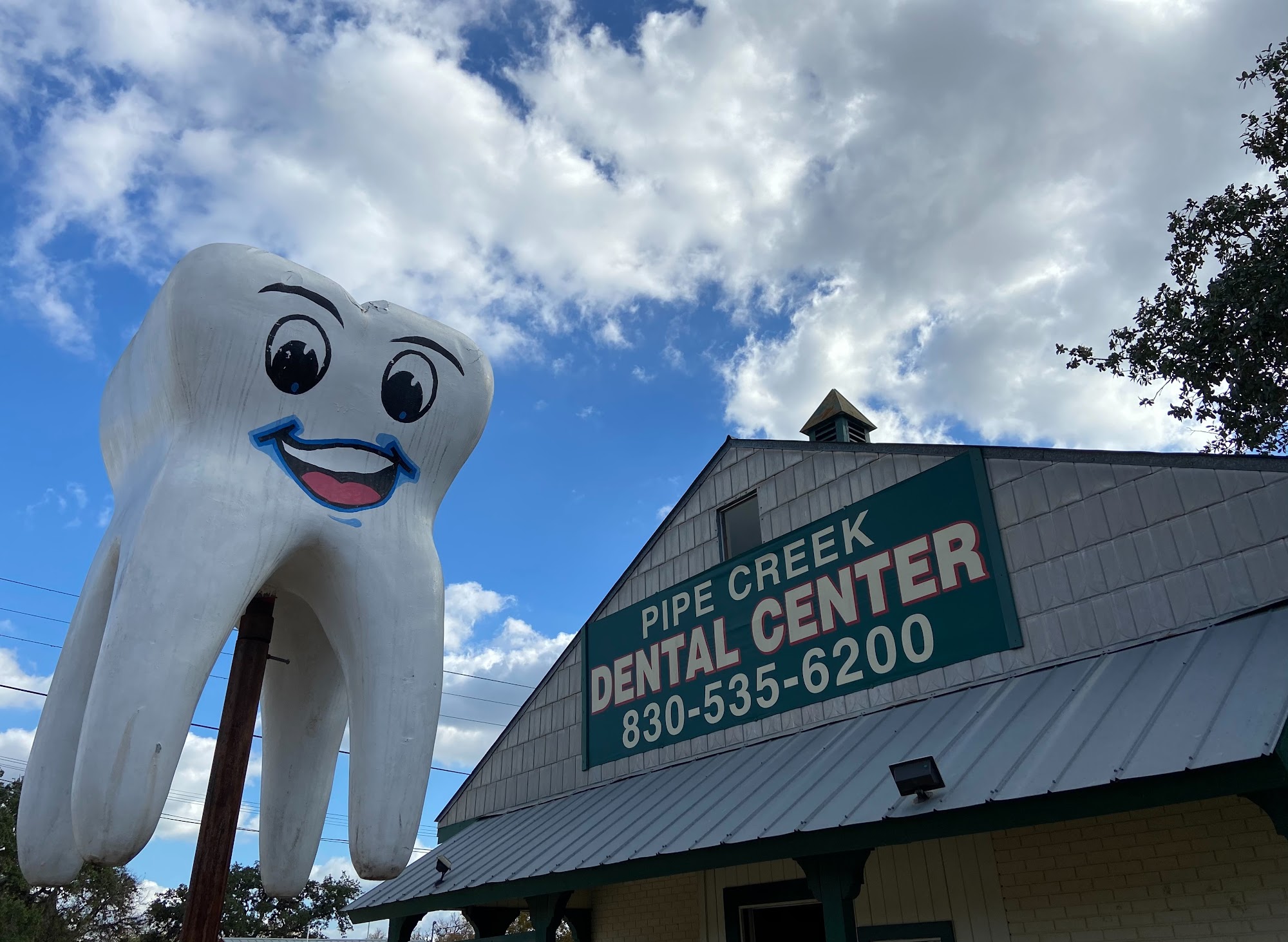 Pipe Creek Dental Center 9782 TX-16, Pipe Creek Texas 78063