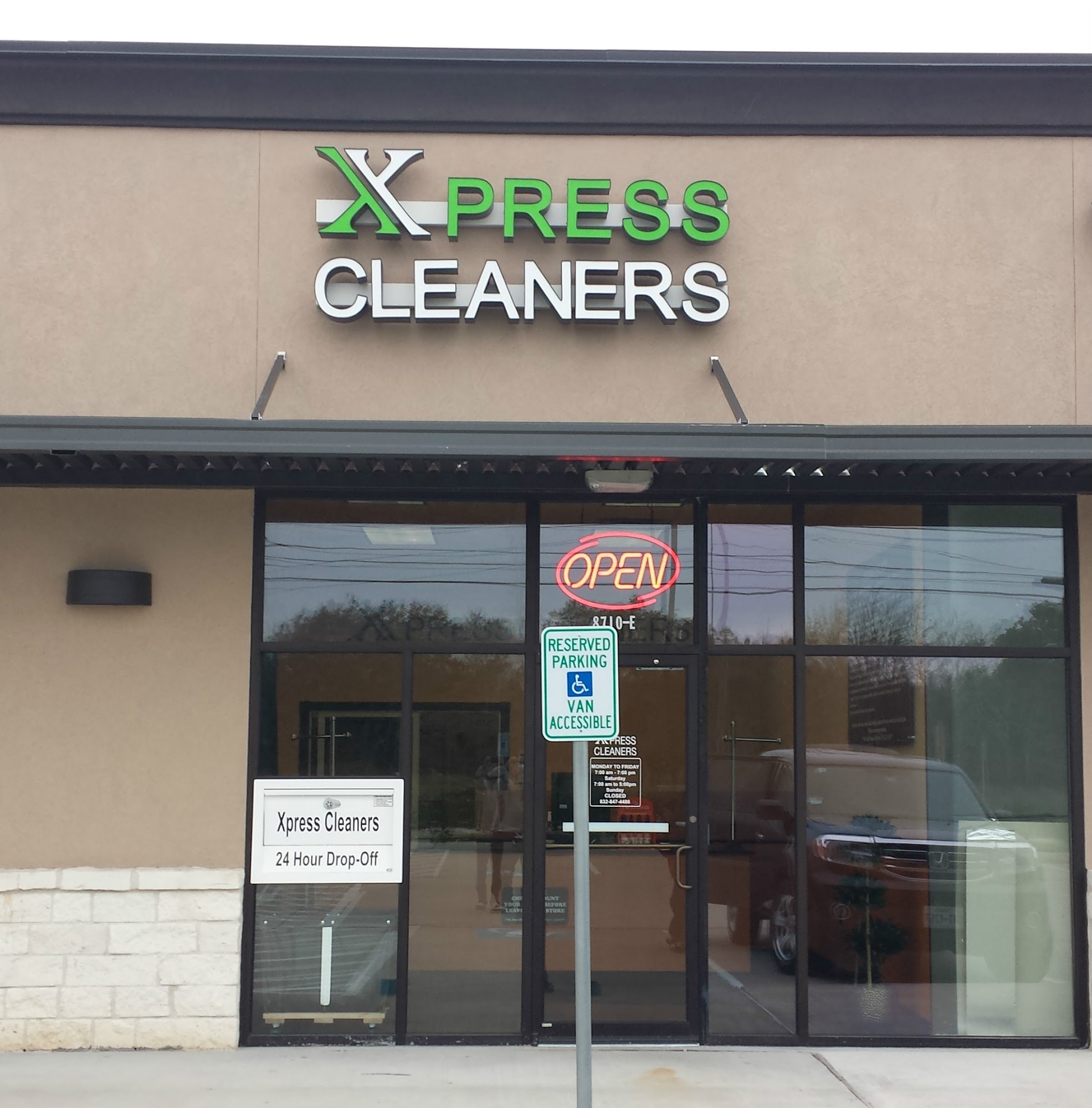 Xpress Cleaners