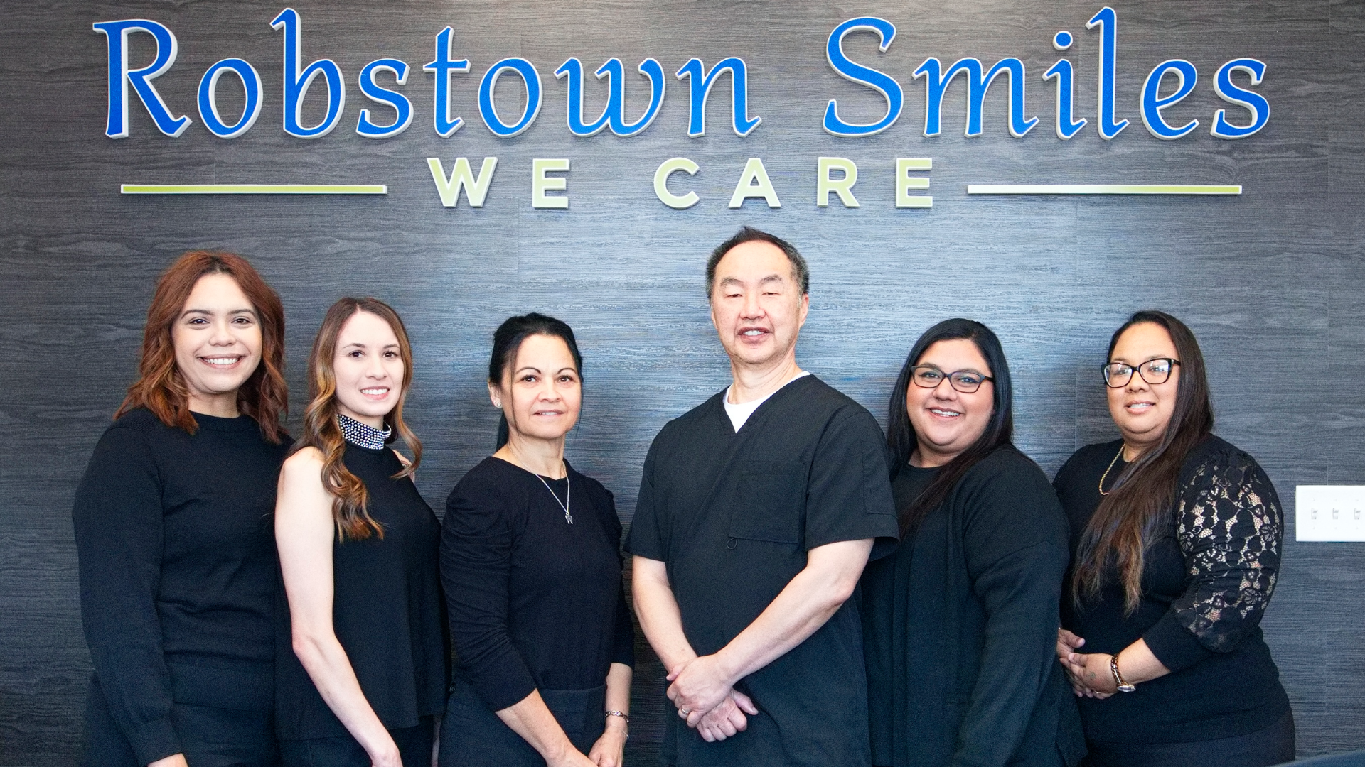Robstown Smiles - Dentist in Robstown, TX 222 E Main Ave, Robstown Texas 78380