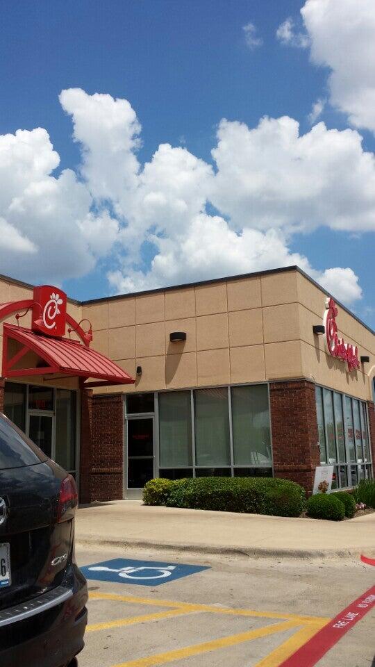 Chick-fil-A Louis Henna Drive-Thru Only