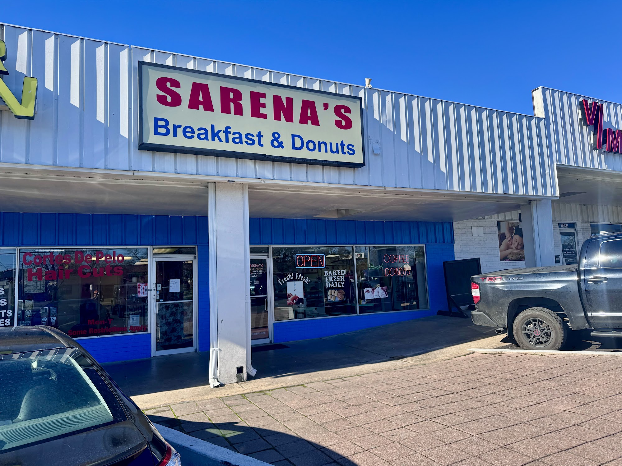 Sarena's Breakfast & Donuts