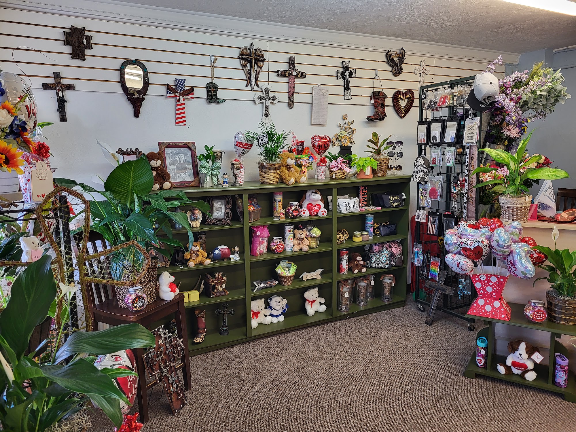 Country Flowers and Gifts South, 11 Liberty St, Shepherd Texas 77371