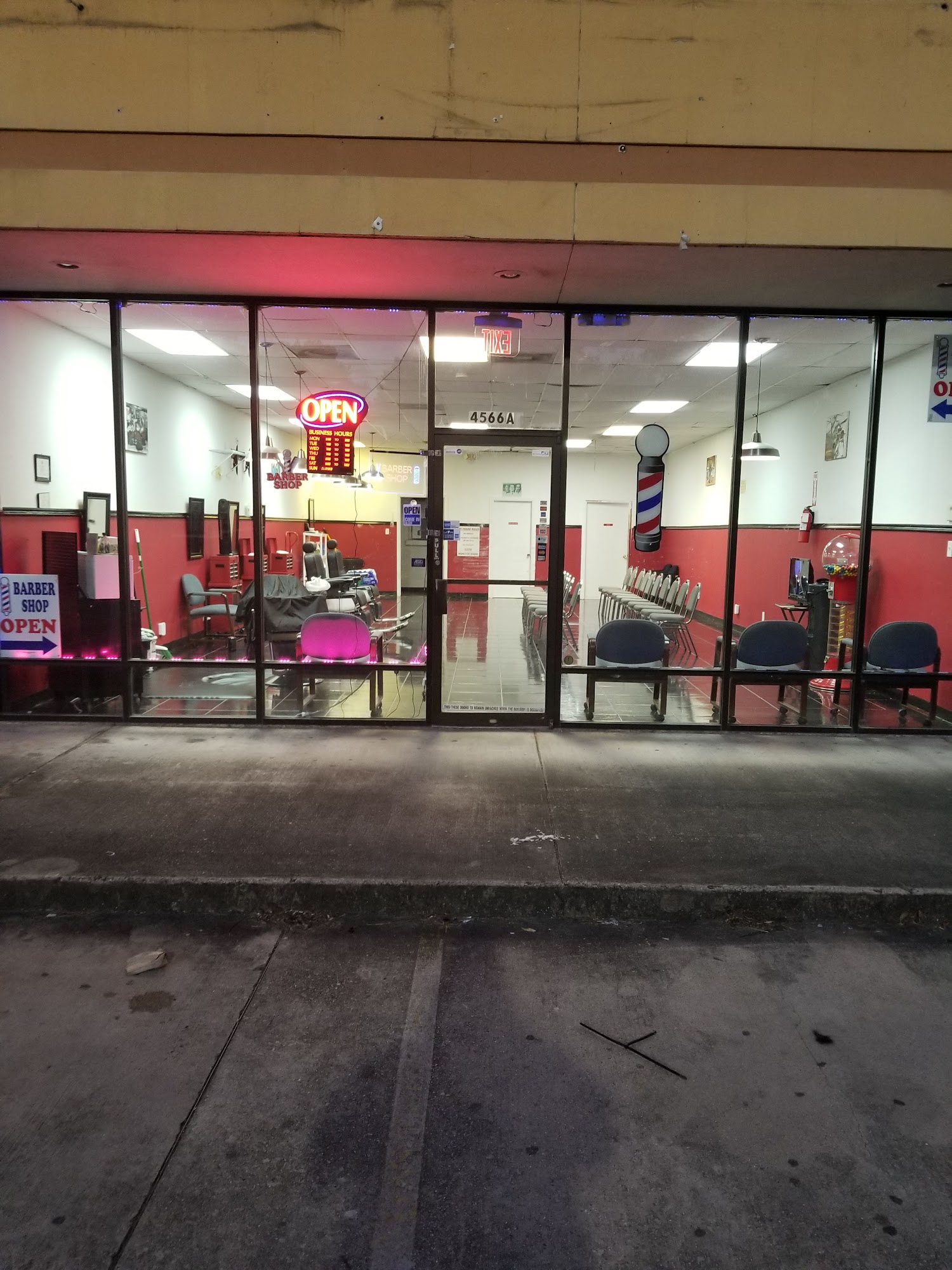 My House Barber Shop 509 Gazley St, Smithville Texas 78957