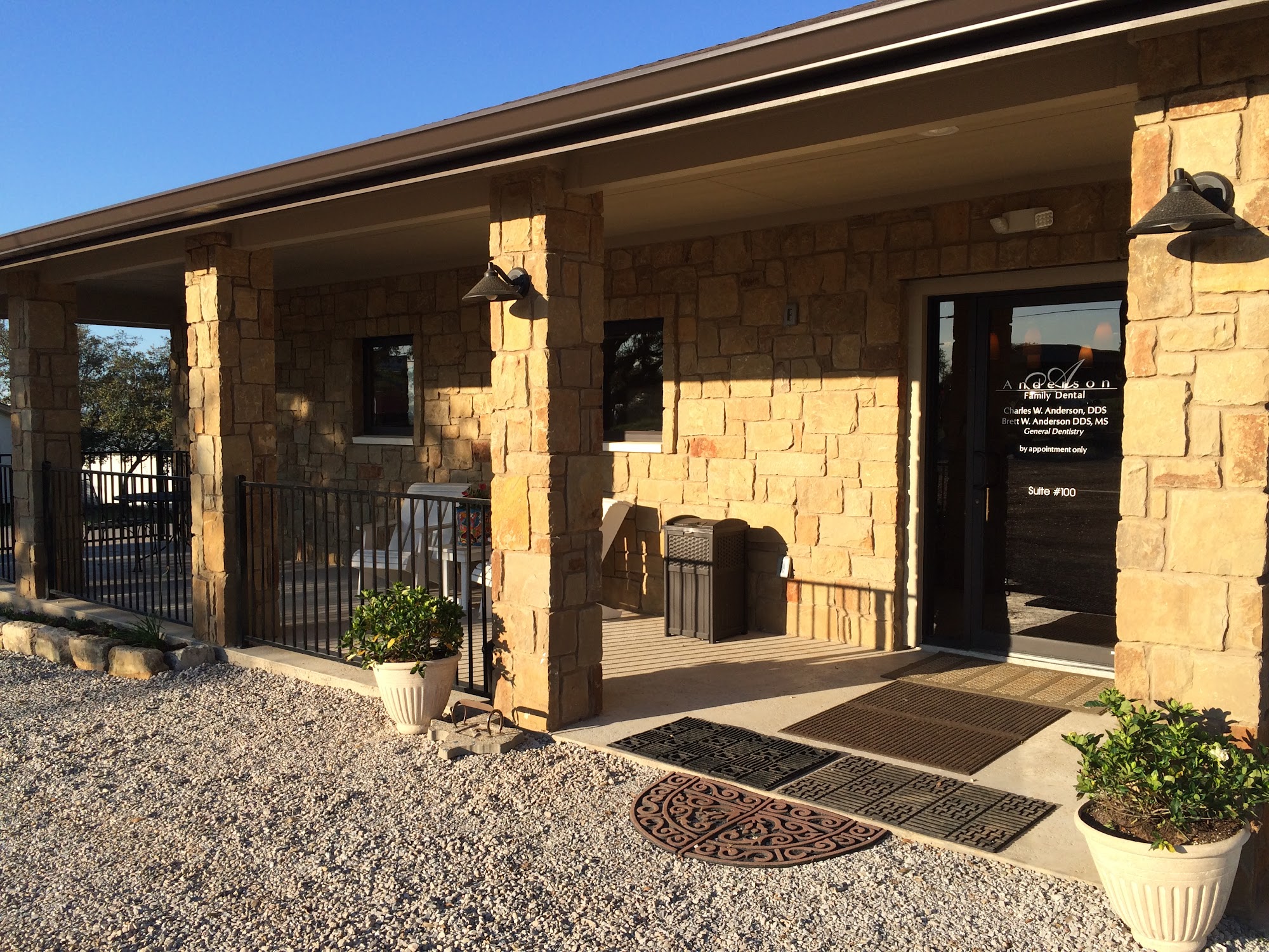 Anderson Family Dental 22106 State Hwy 71, Spicewood Texas 78669