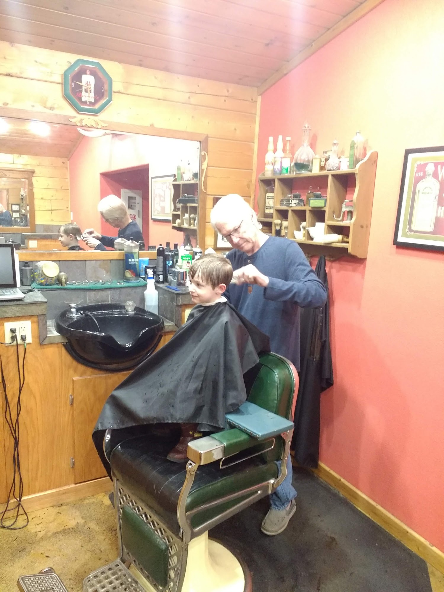 Oaklawn Barber Shop