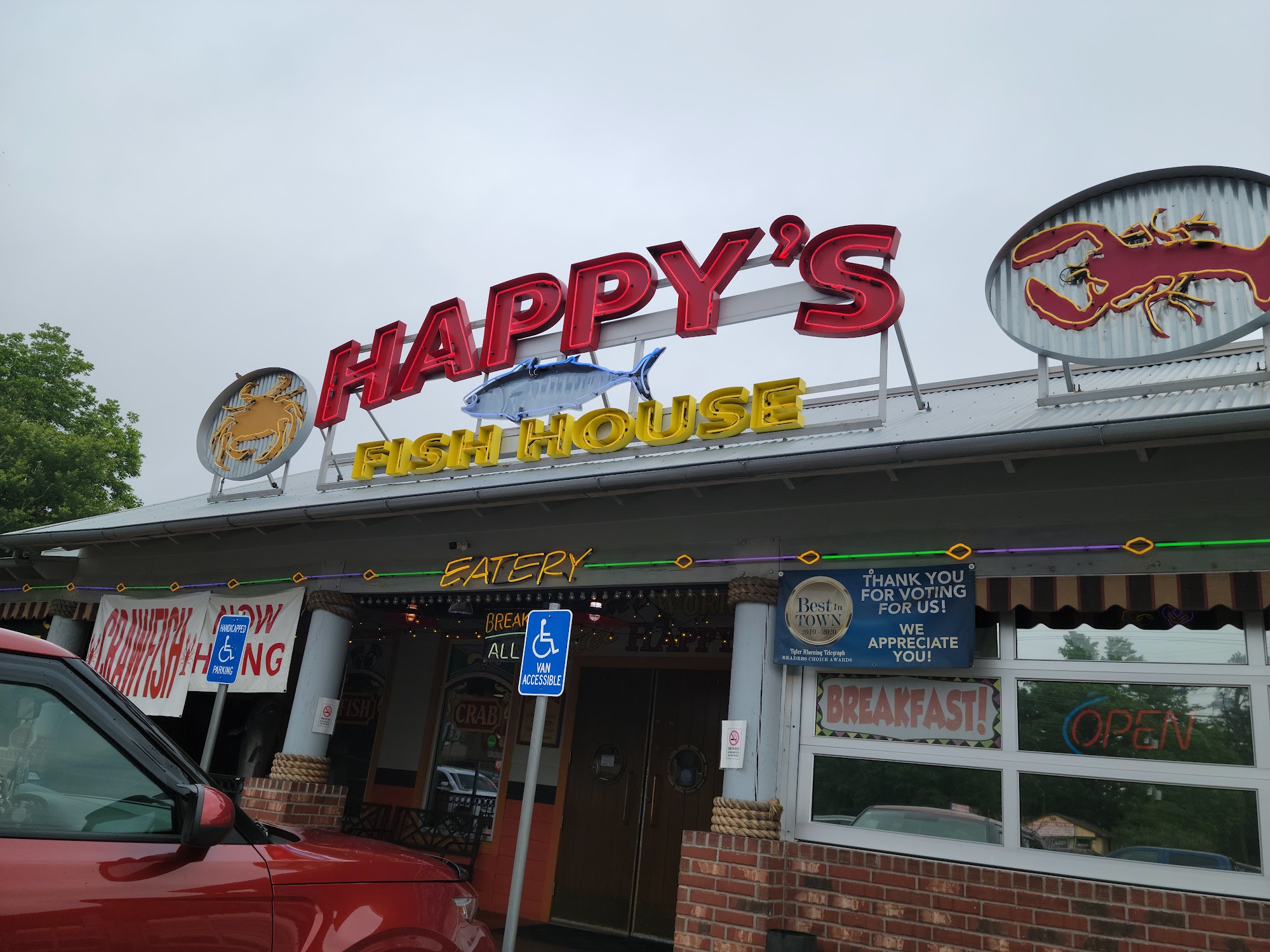Happy's Fish House