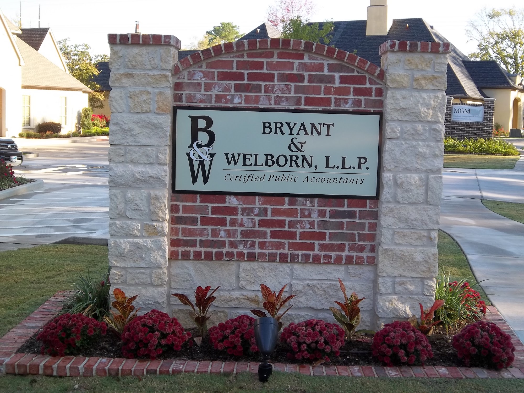 Bryant & Welborn LLP