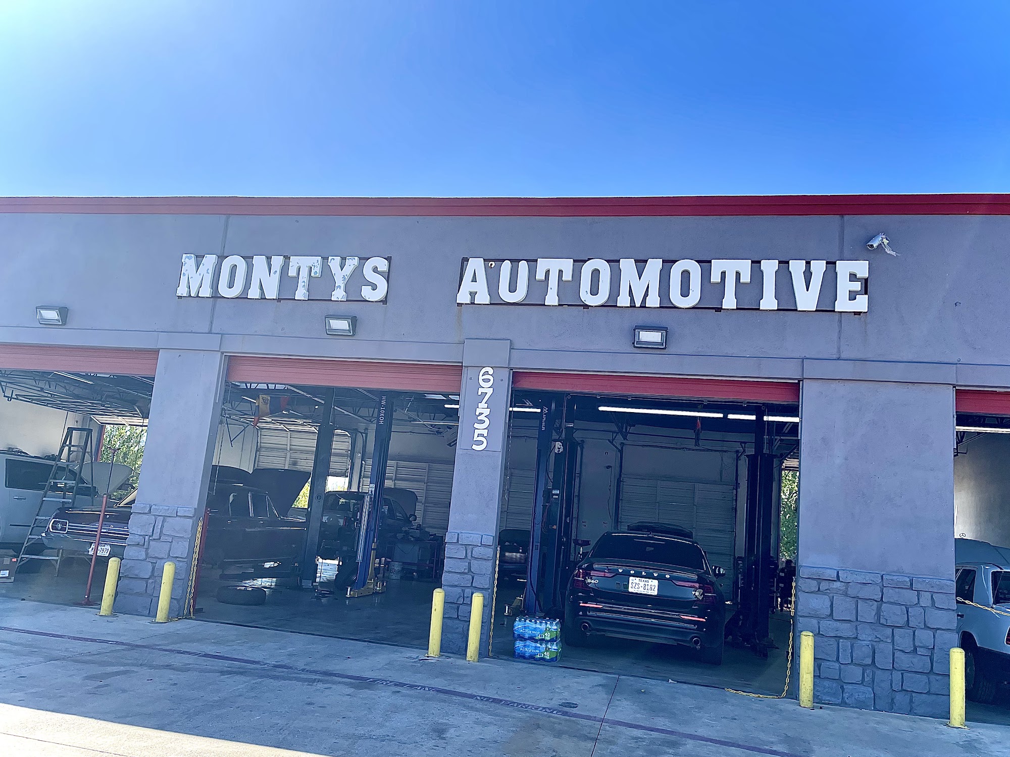 Monty's Automotive