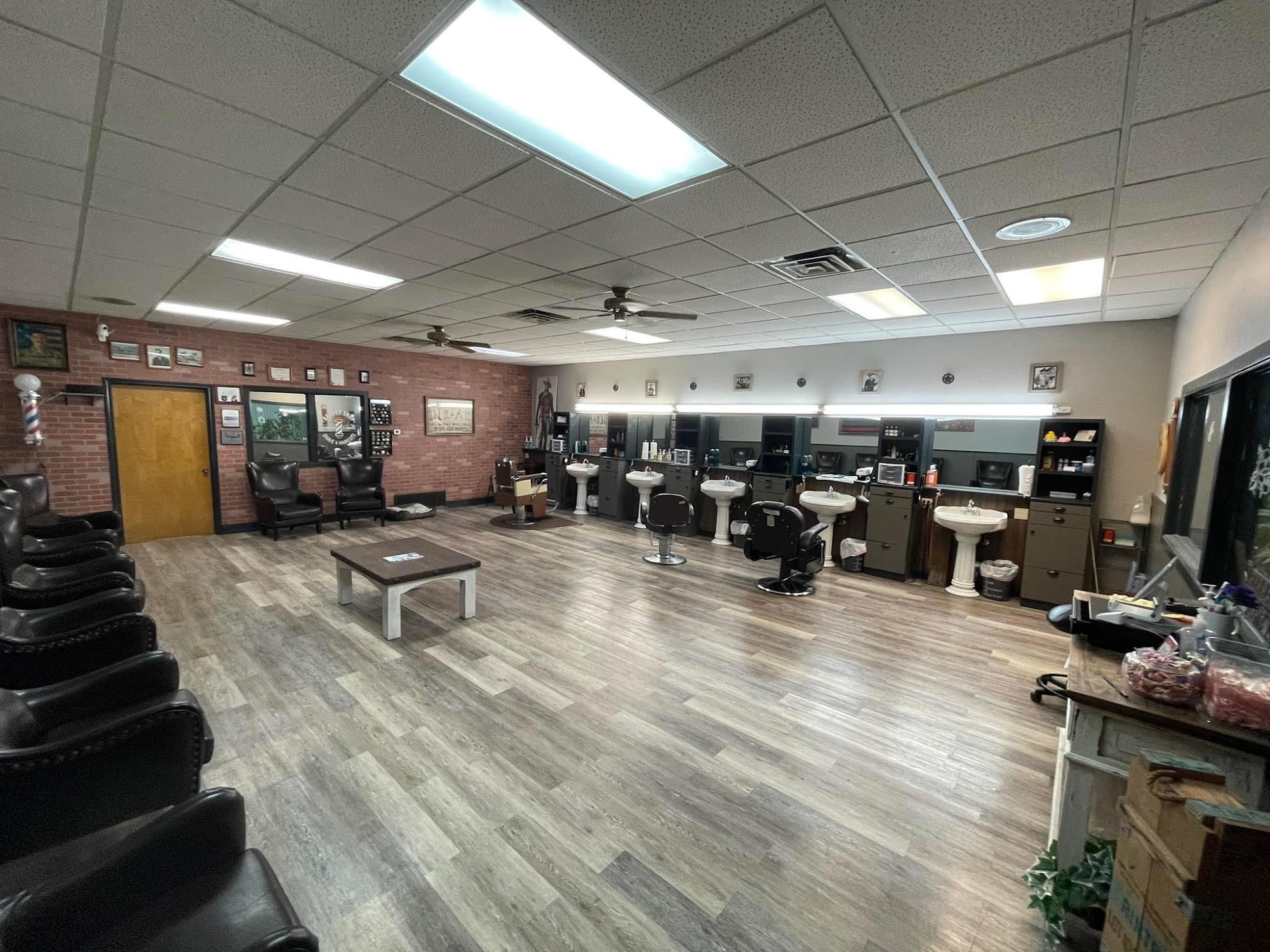 Upscale Barber Shop 6101 Watauga Rd Suite D, Watauga Texas 76148