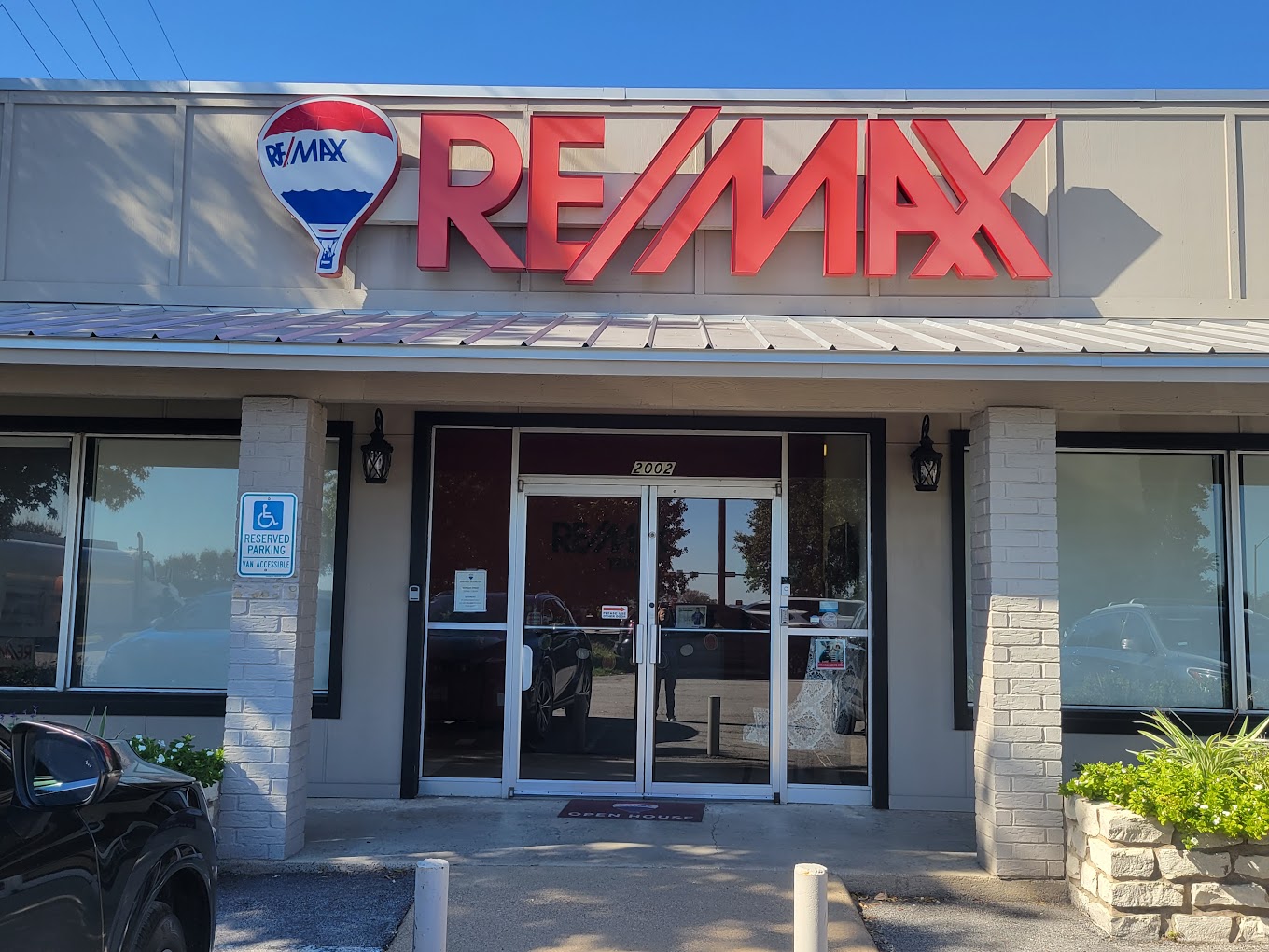 Re/Max Trinity III