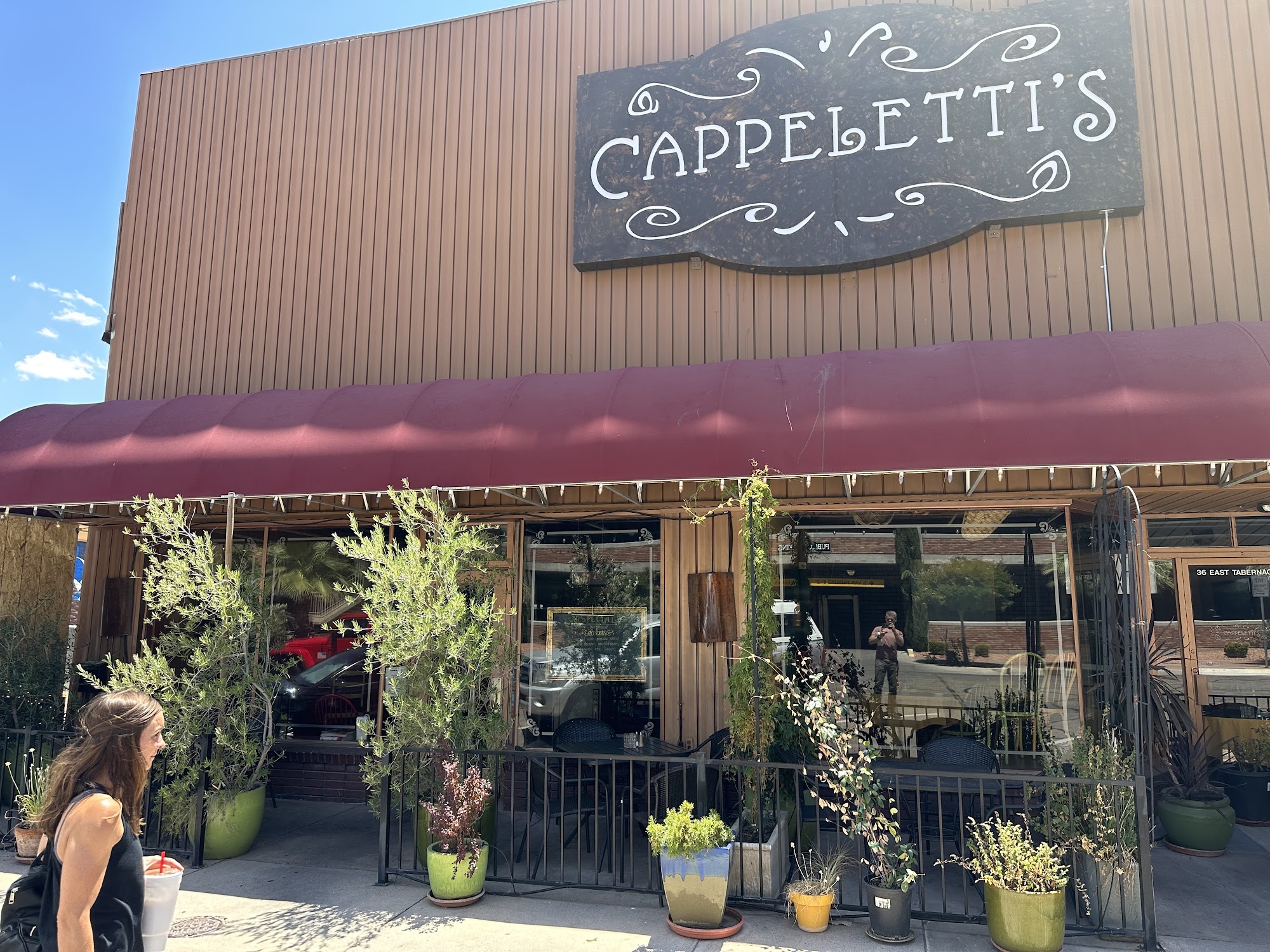 Cappelettis Restaurant