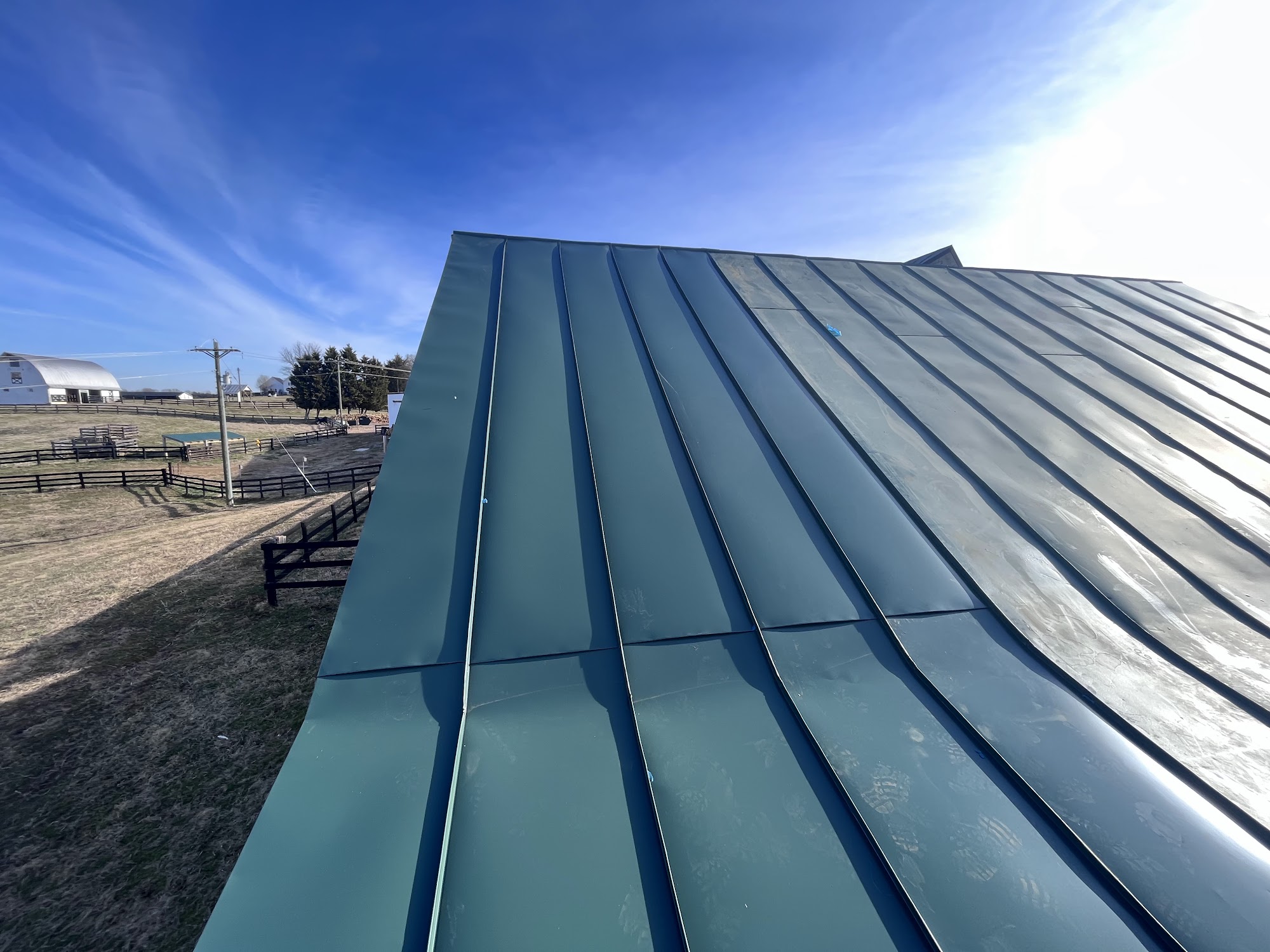 MacBeth Roofing & Exteriors