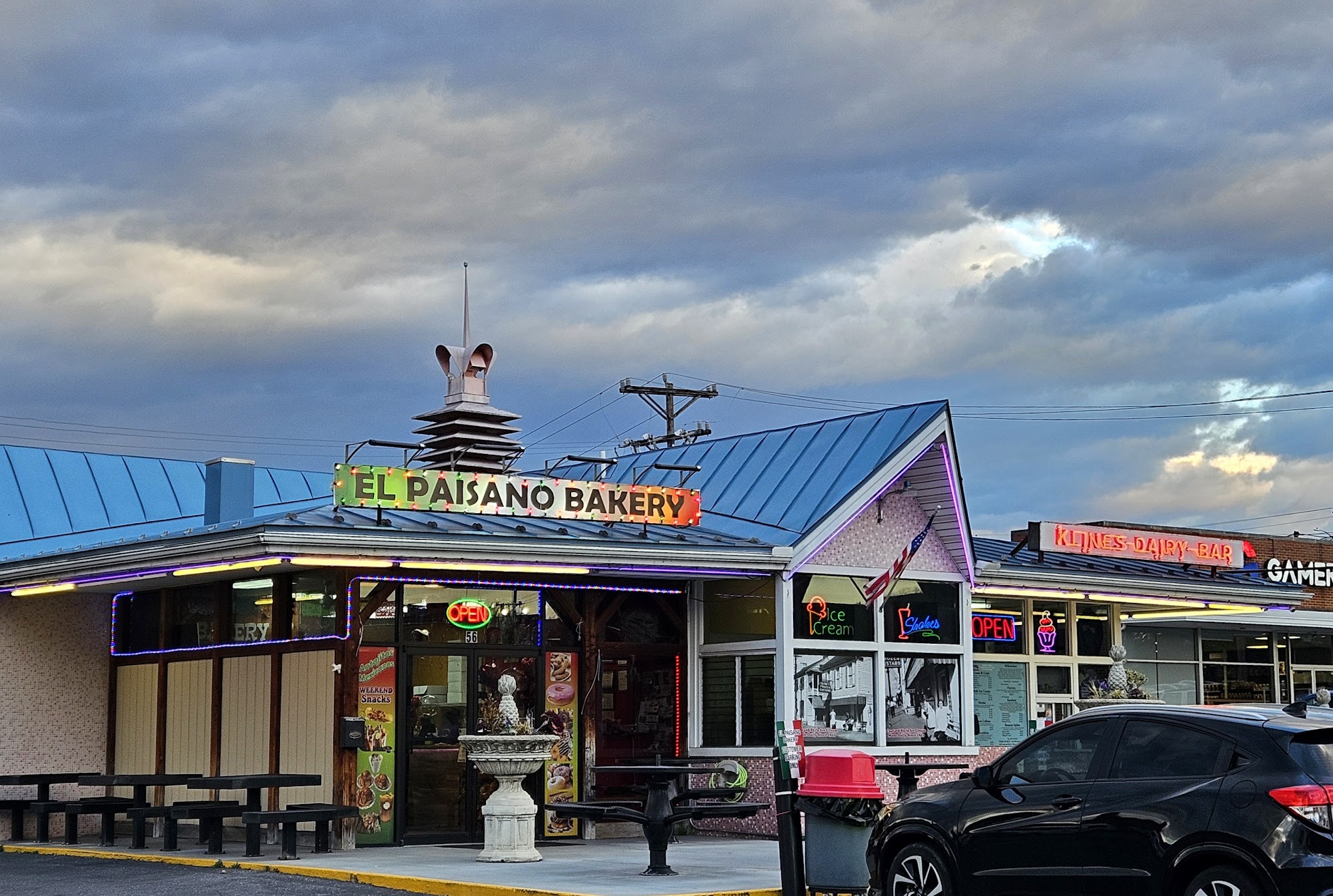 El Paisano Bakery