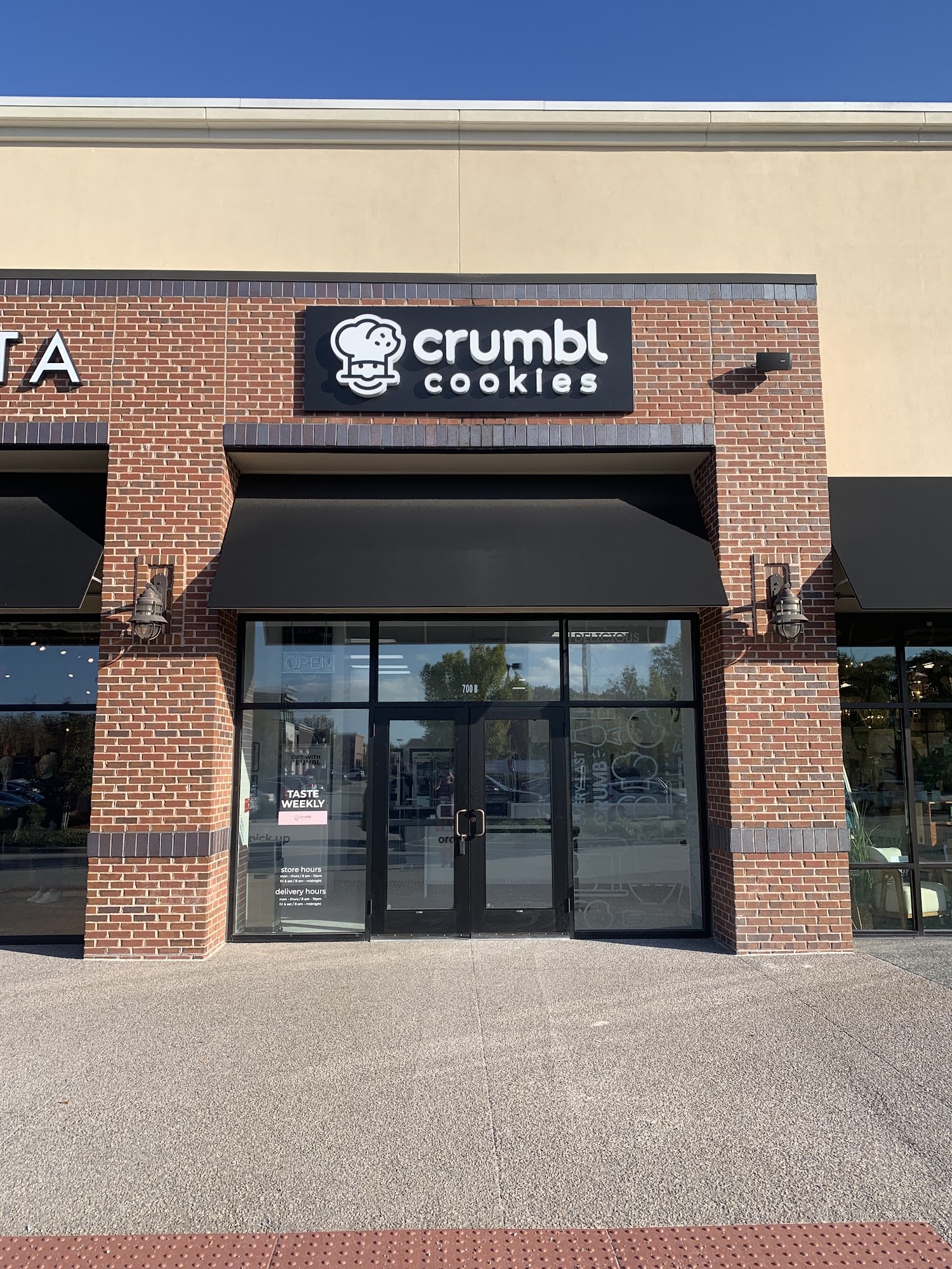 Crumbl - Newport News