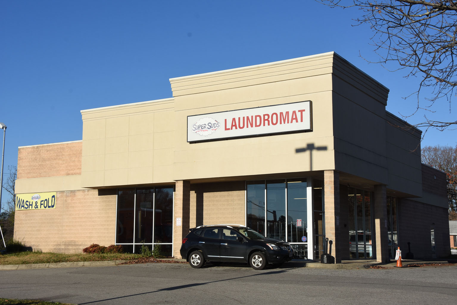 SuperSuds Laundromat