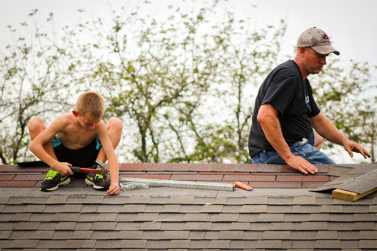 Roanoke Roofing and gutters