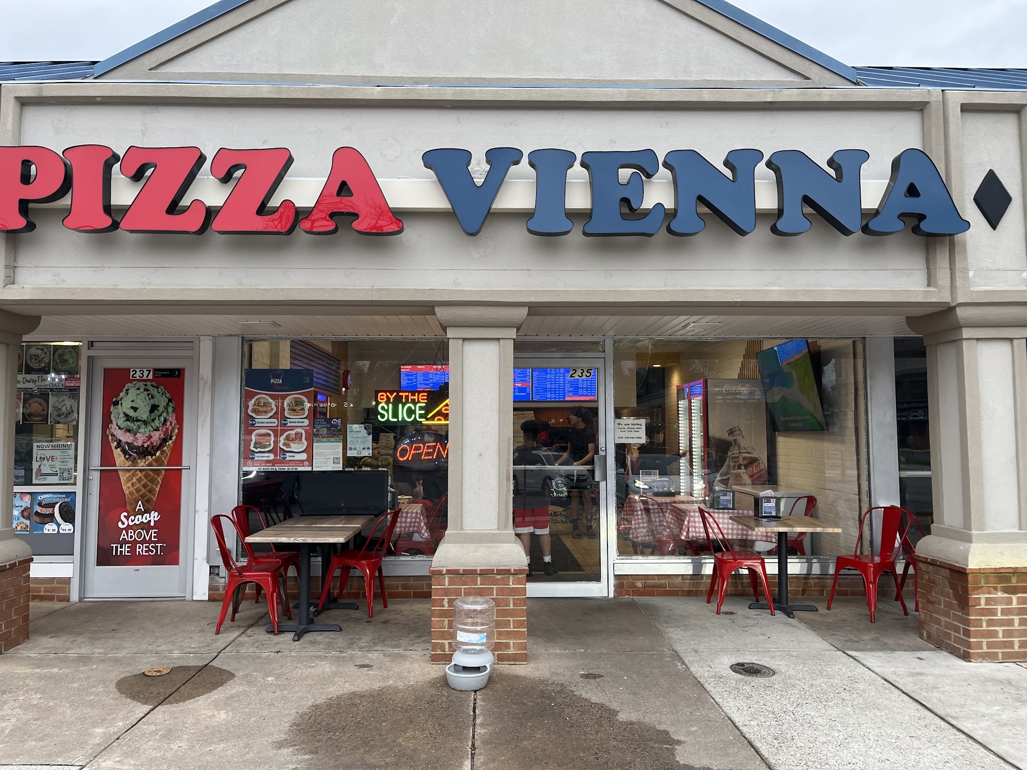 Pizza Vienna