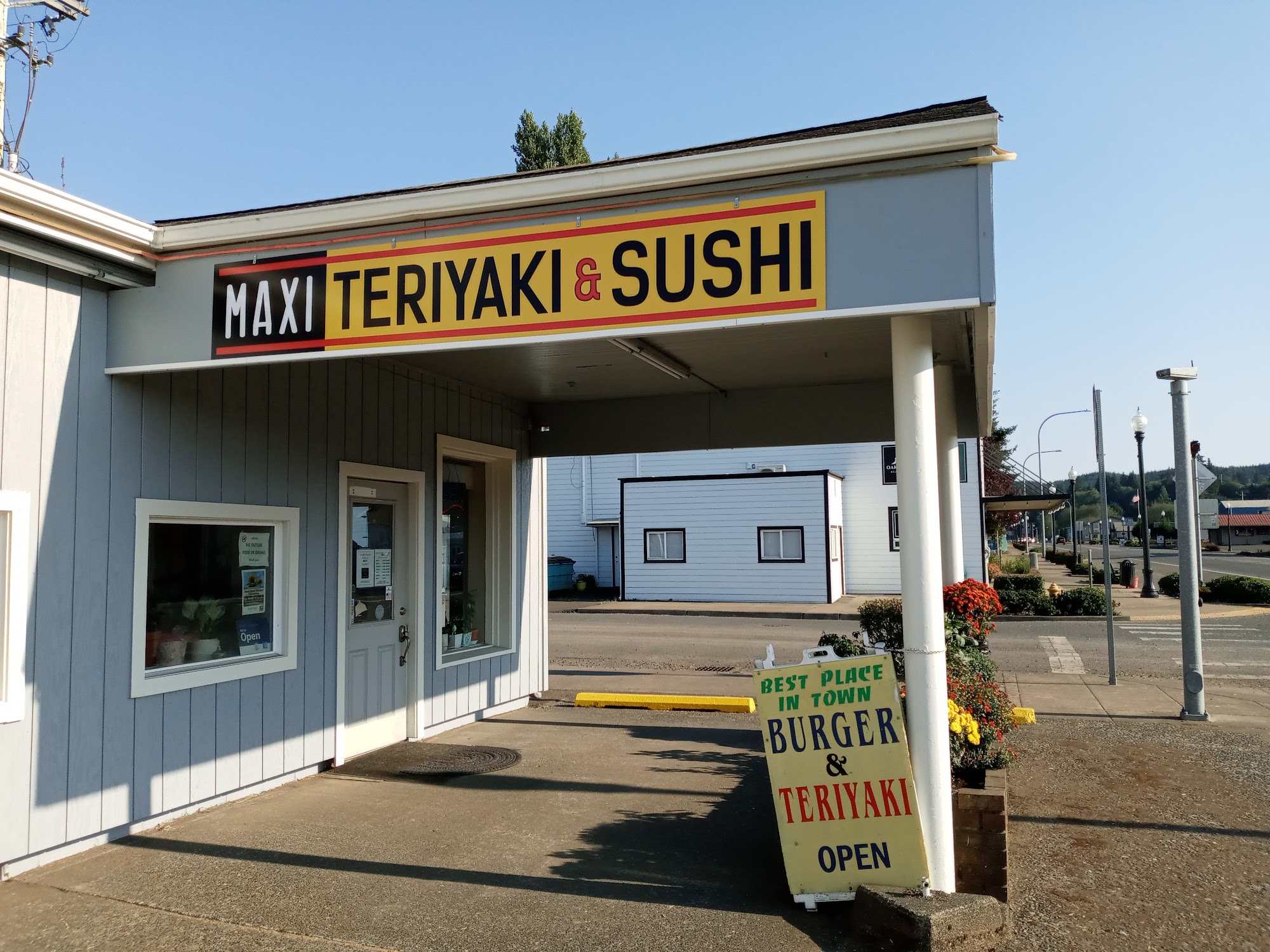 Maxi Teriyaki & Sushi