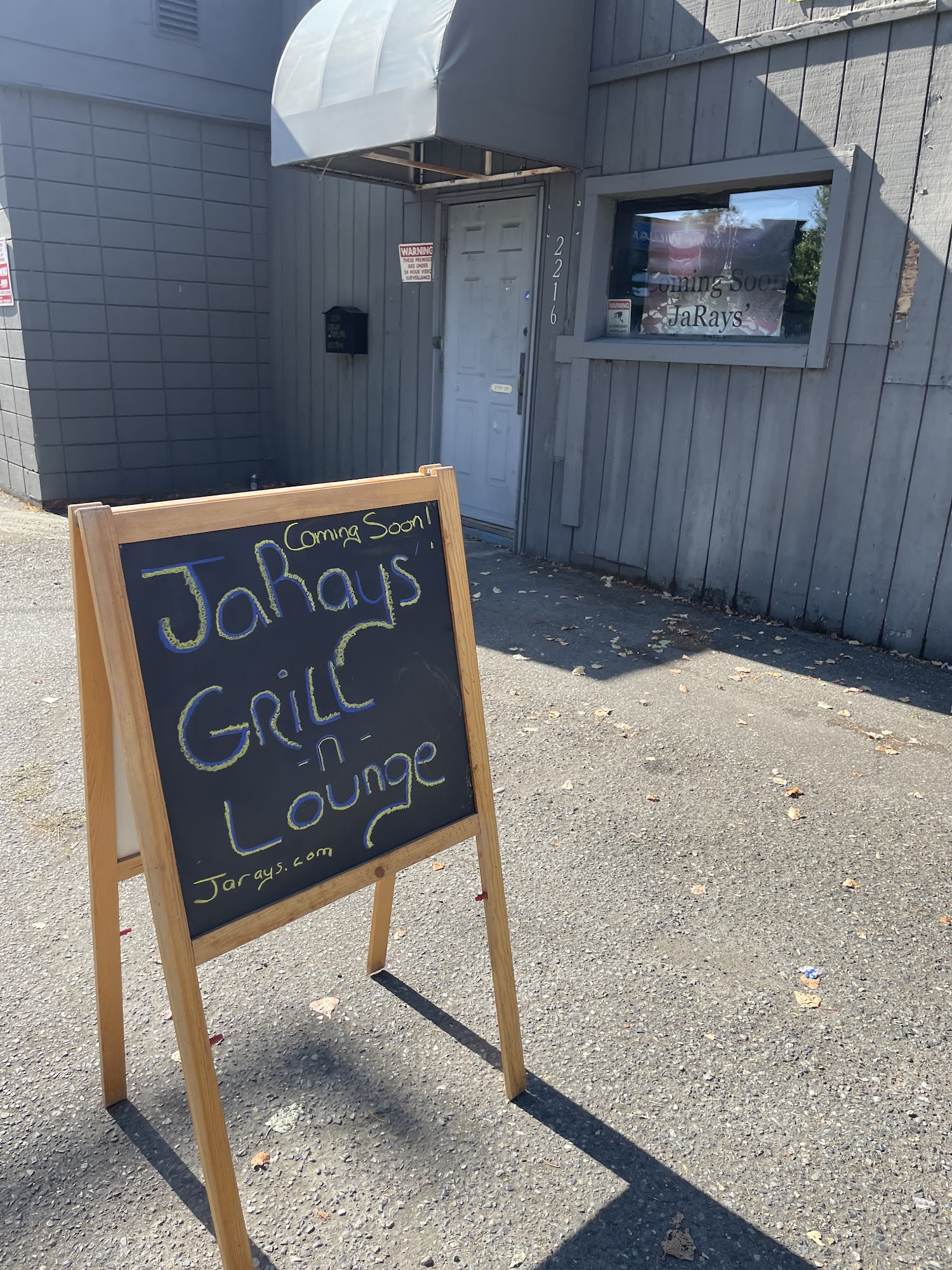 JaRay’s Grill and Lounge