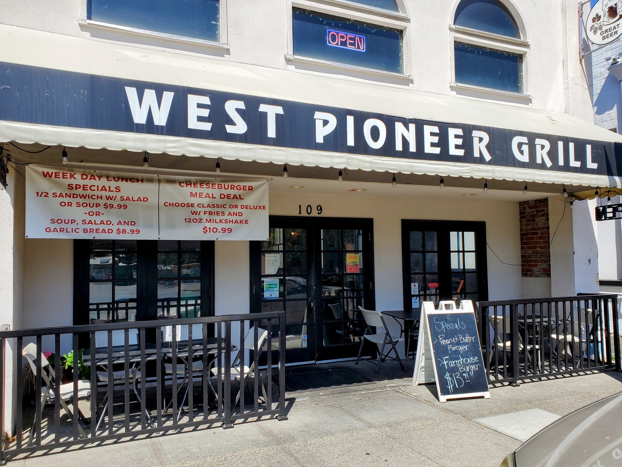 West Pioneer Grill
