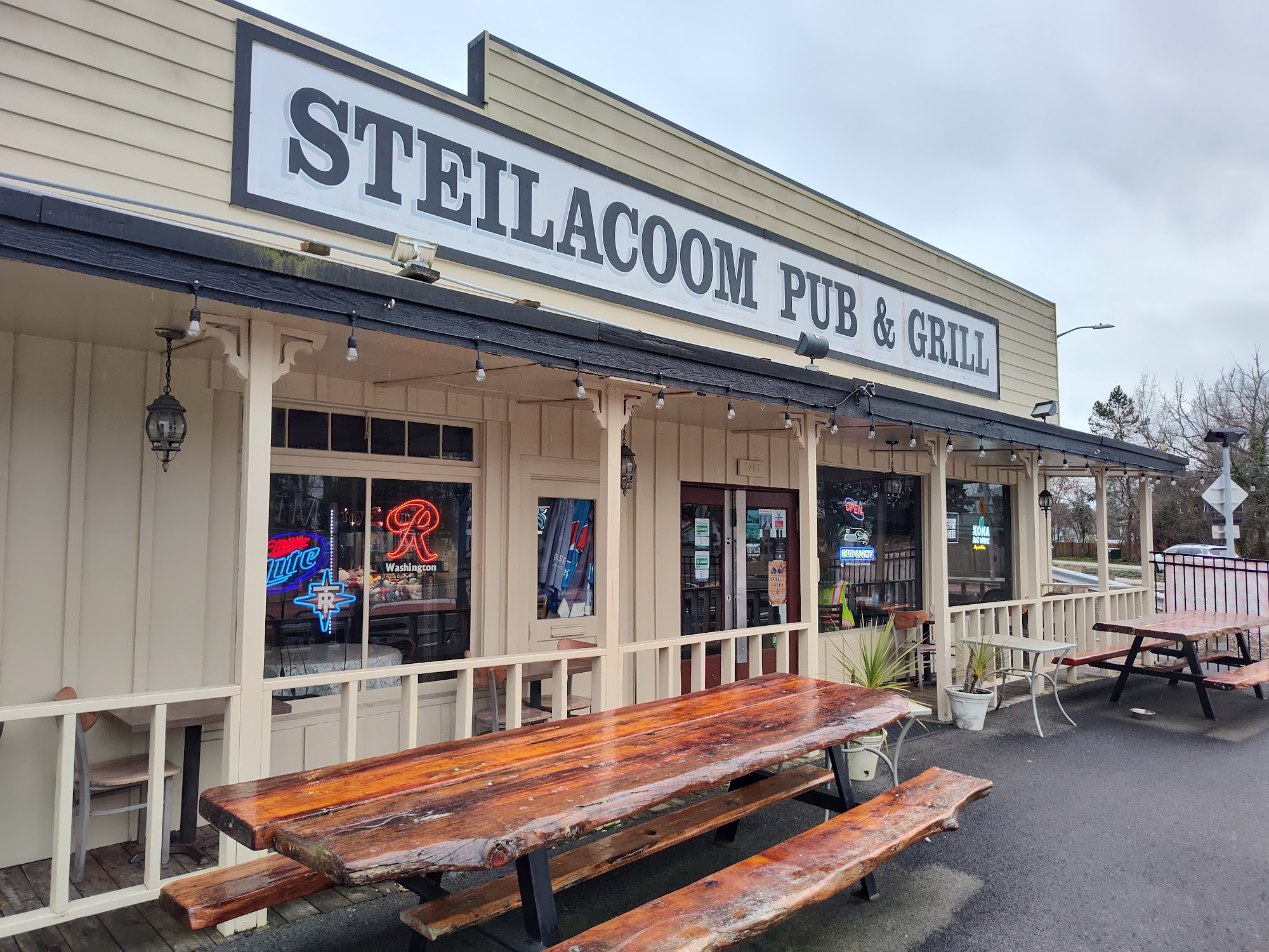 Steilacoom Pub & Grill