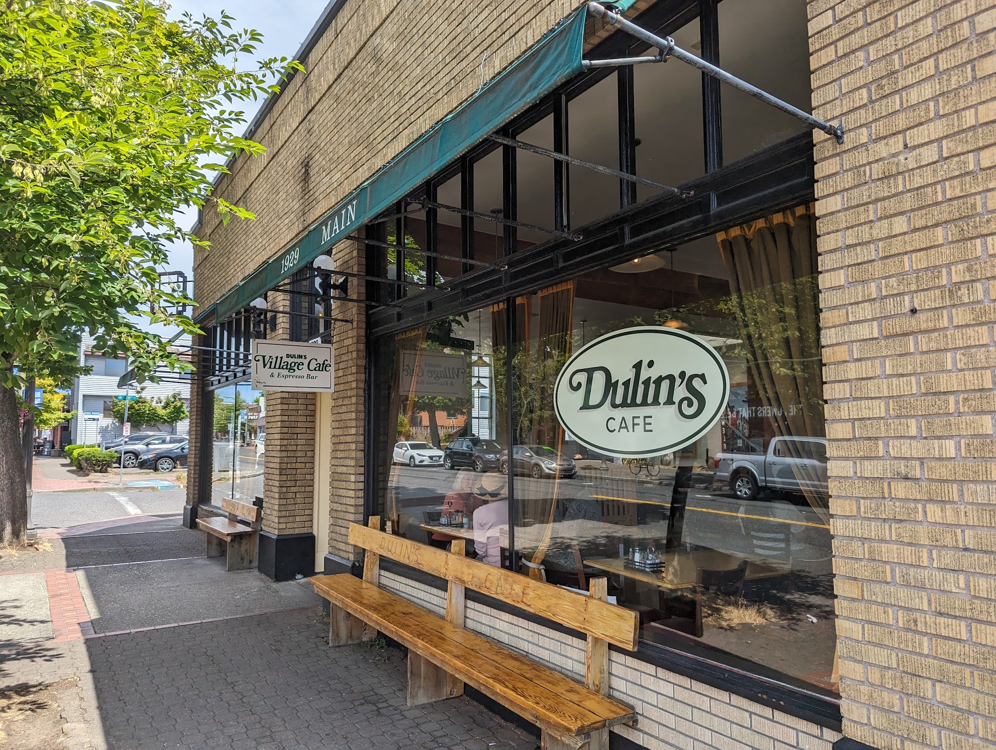 Dulin's Village Cafe