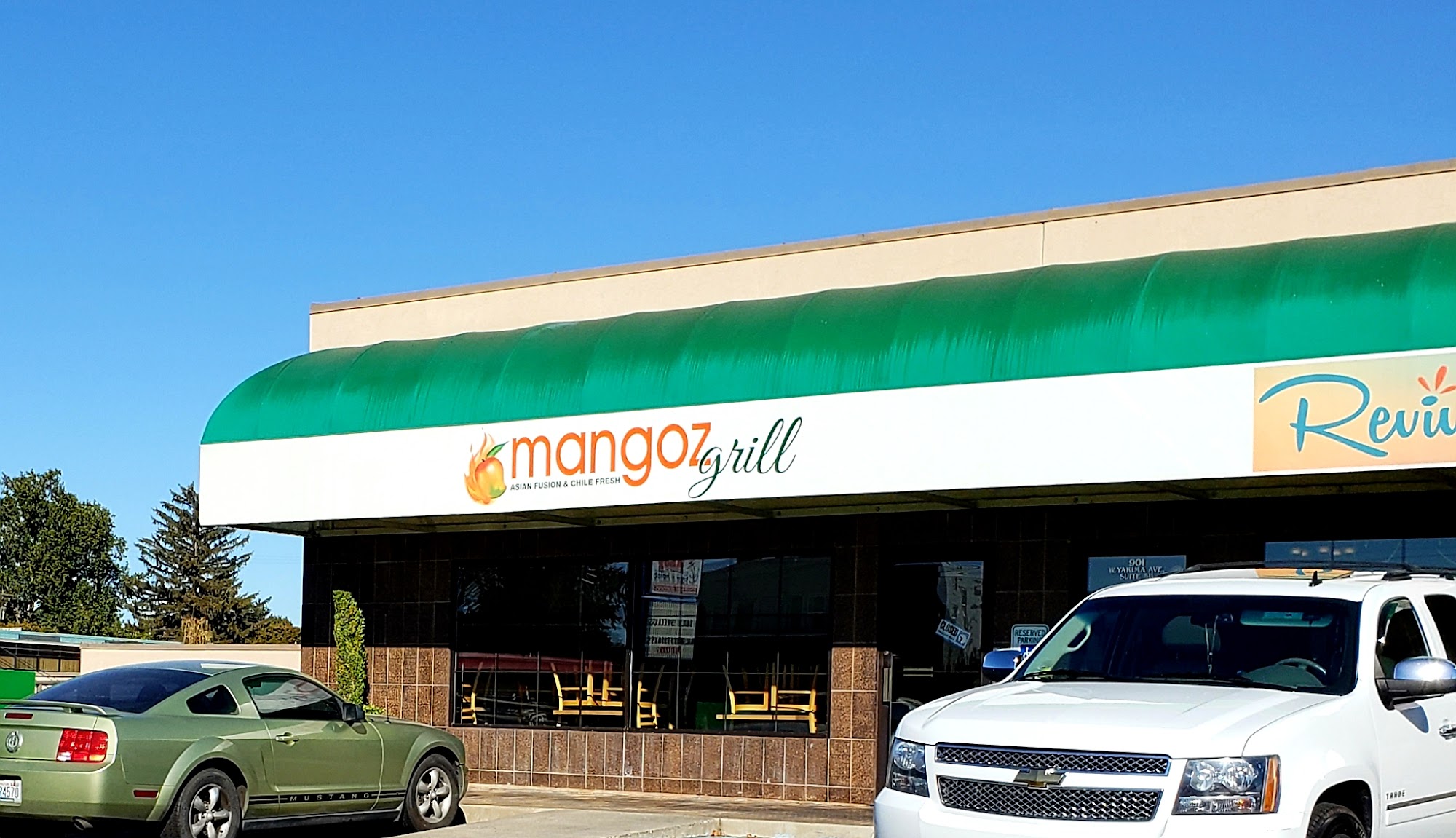 Mangoz On The Ave