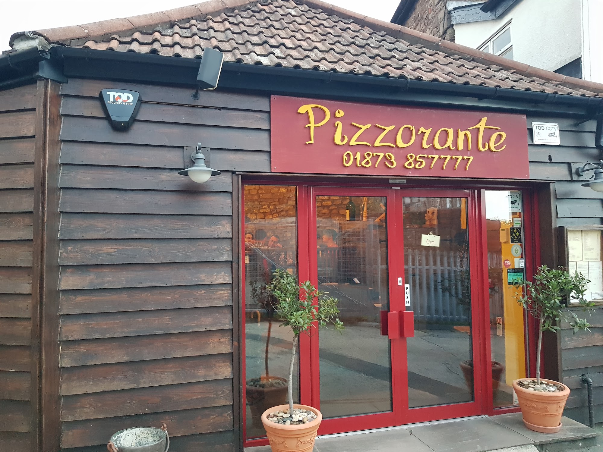 Pizzorante Market St, Abergavenny