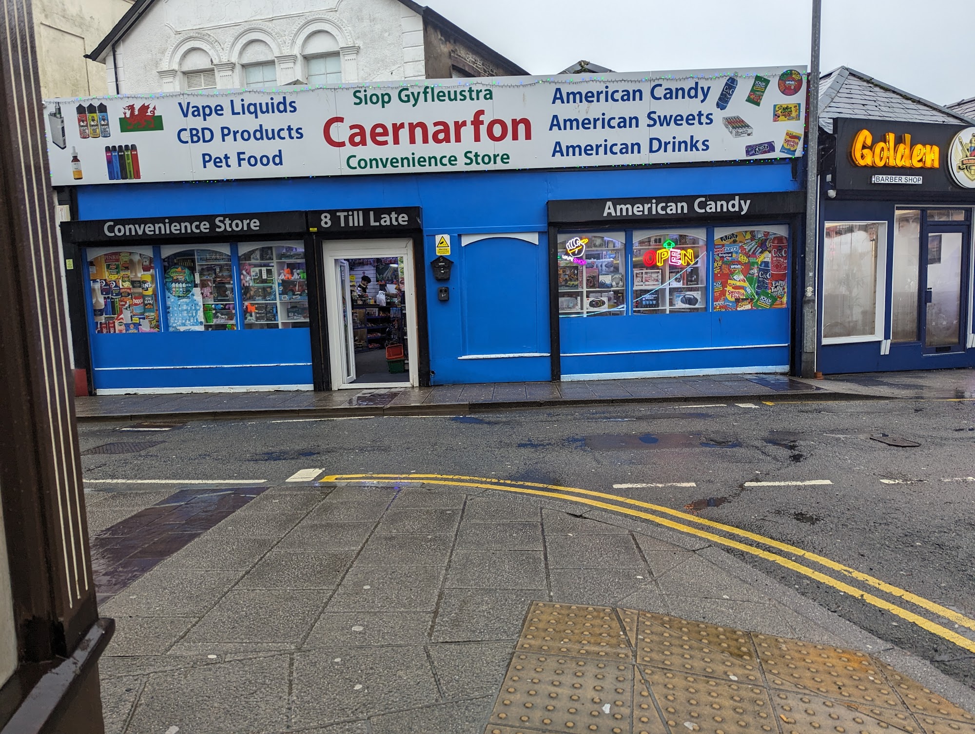 Caernarfon conveni supermarket