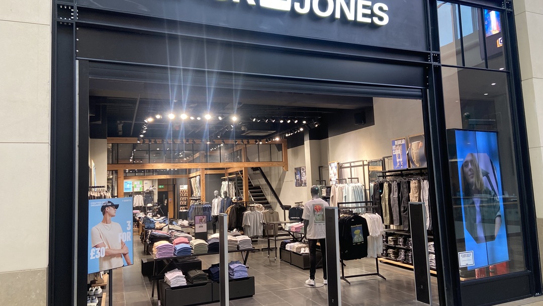 JACK & JONES Cardiff