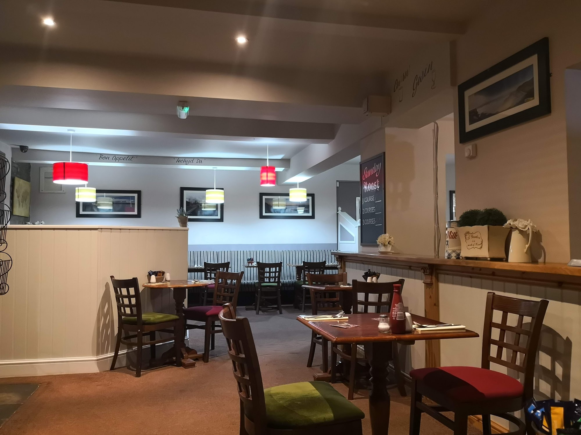 Uncle Bob's @ The Raven 82 Cwmamman Rd, Garnant, Ammanford
