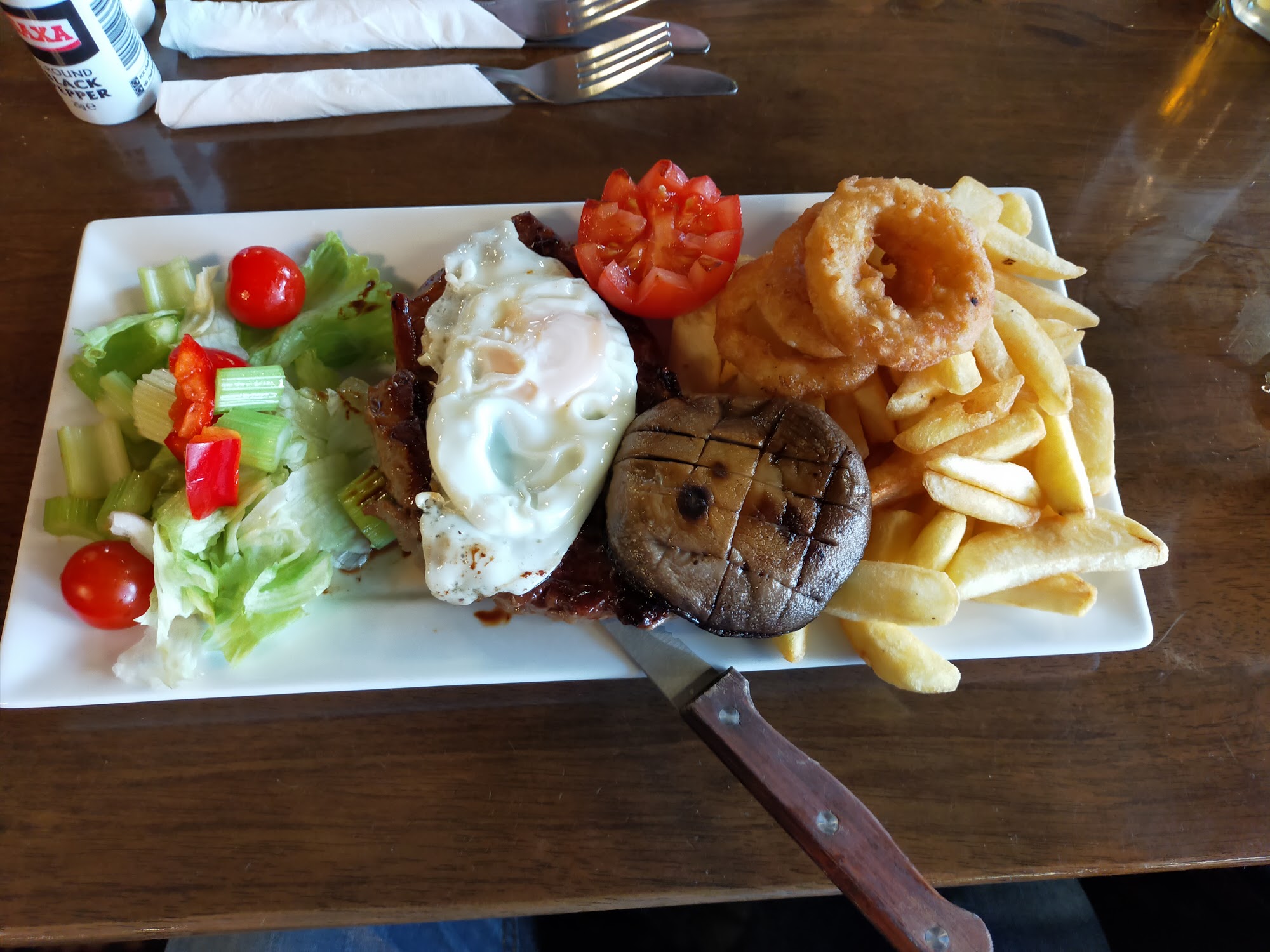 Magpie & Stump Bar & Restaurant Palins Holiday Park, Morfa Ave, Kinmel Bay, Rhyl