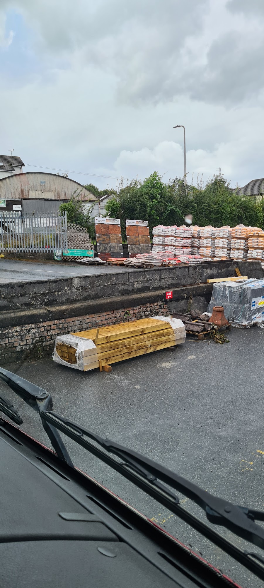 LBS Builders Merchants Llandeilo