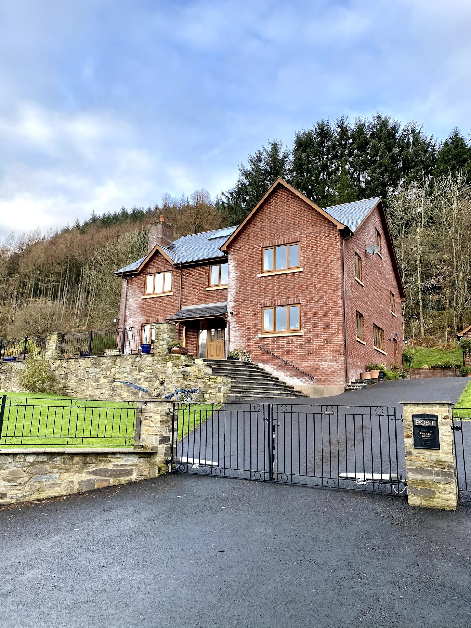 Laurel Bank B & B