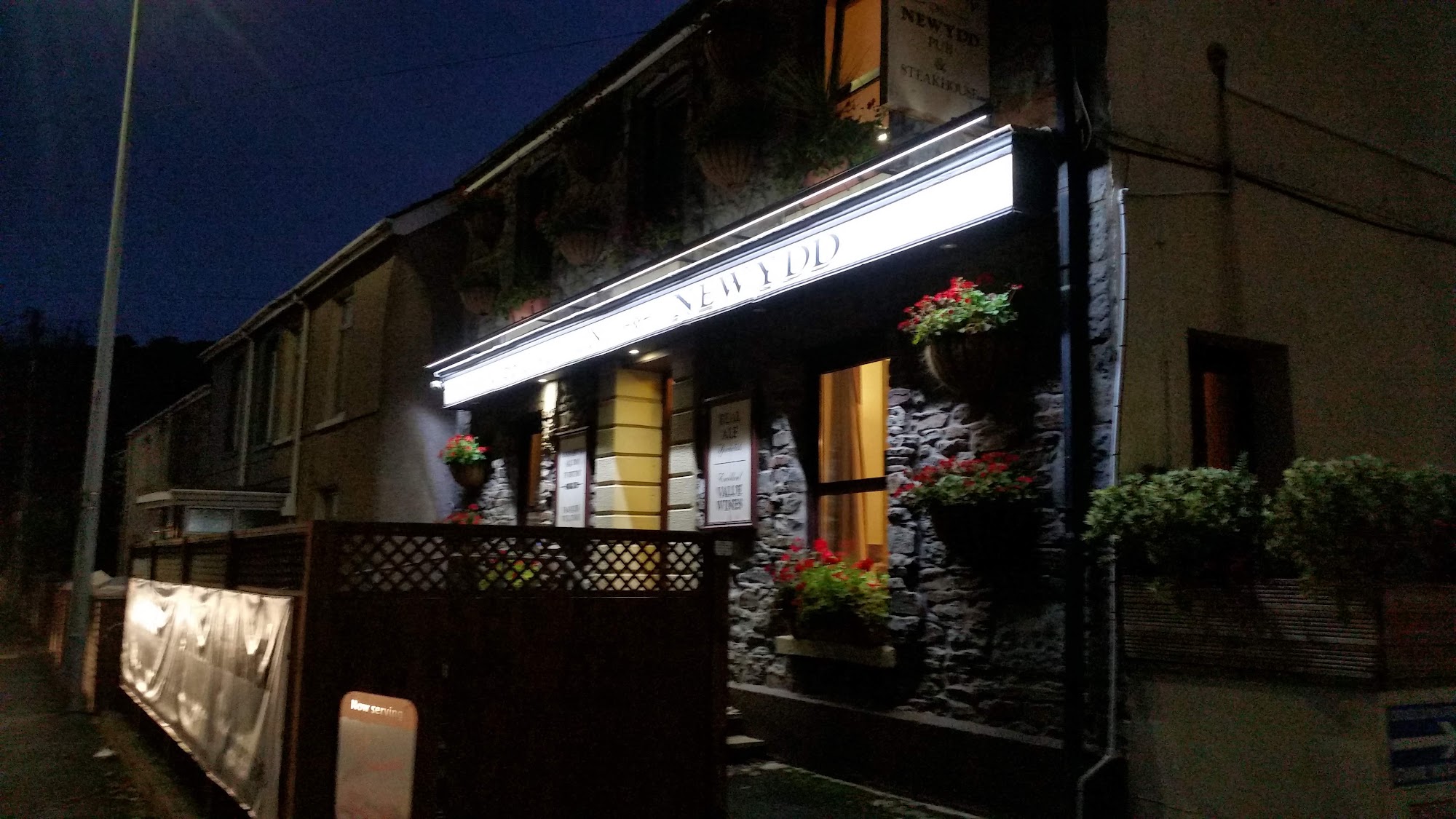 Y Bryngwyn Newydd 8 Bassett Terrace, Llanelli