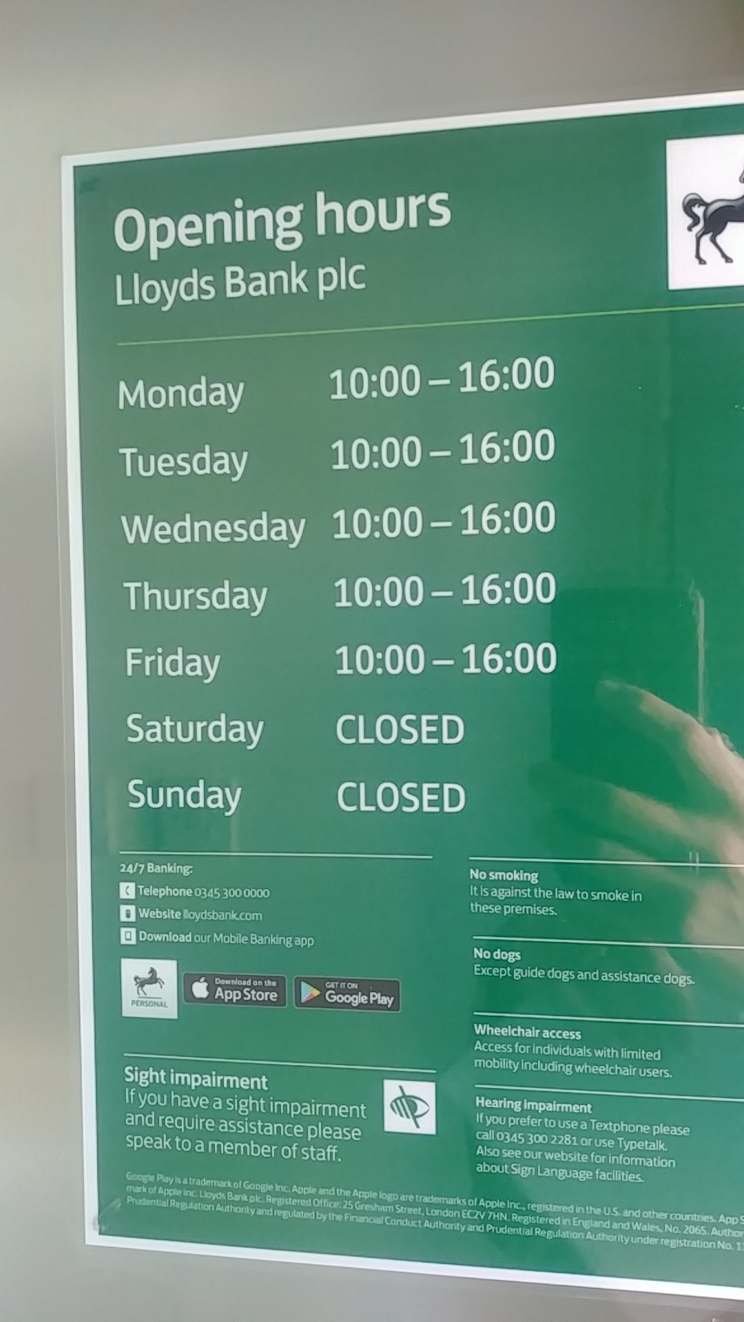 Lloyds Bank Llangefni
