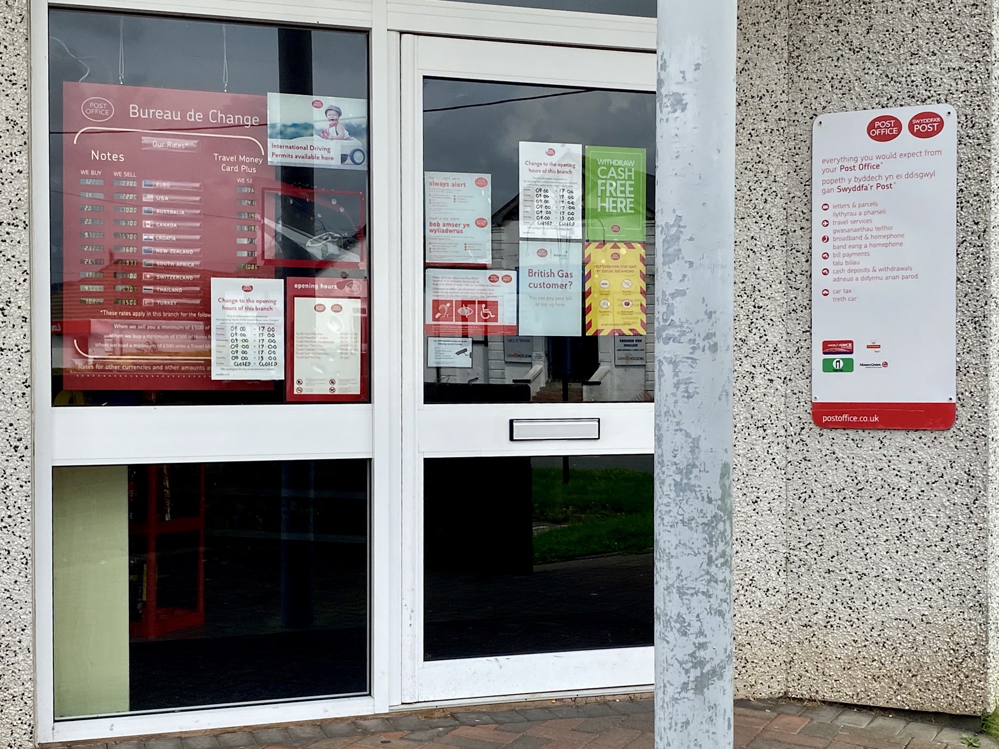 Post Office Swyddfa'r Post Pontypridd