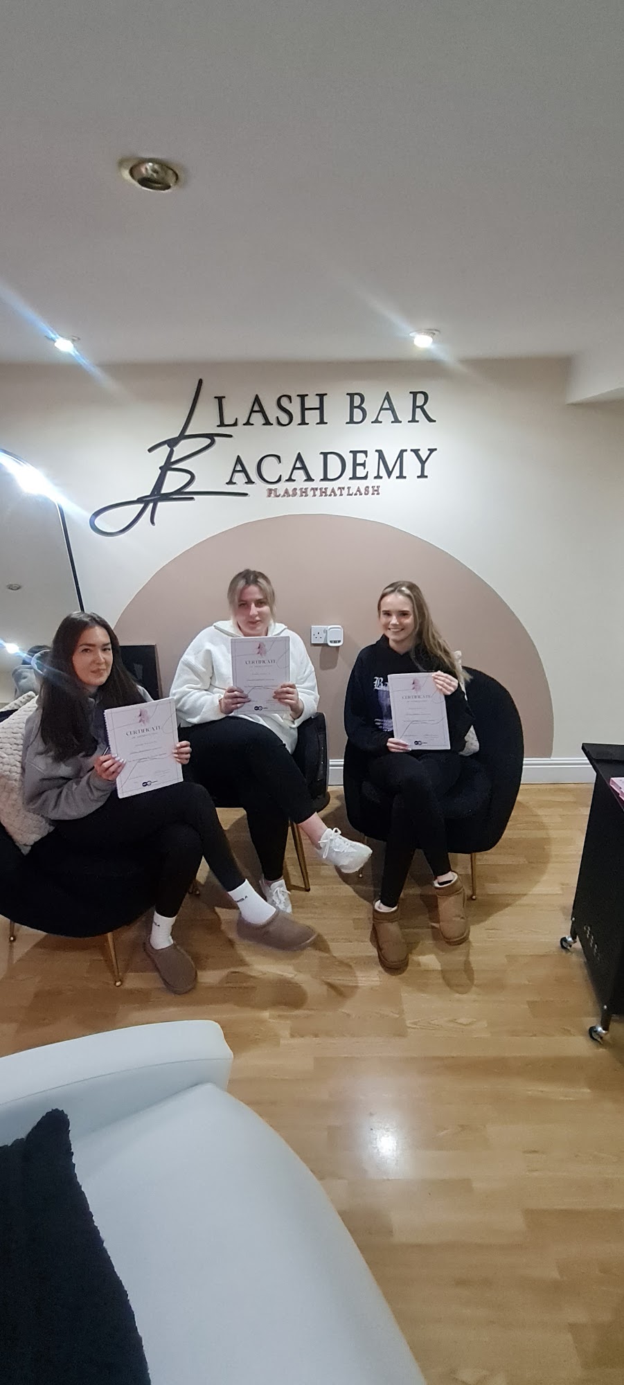 Flashthatlash at Lash Bar Academy