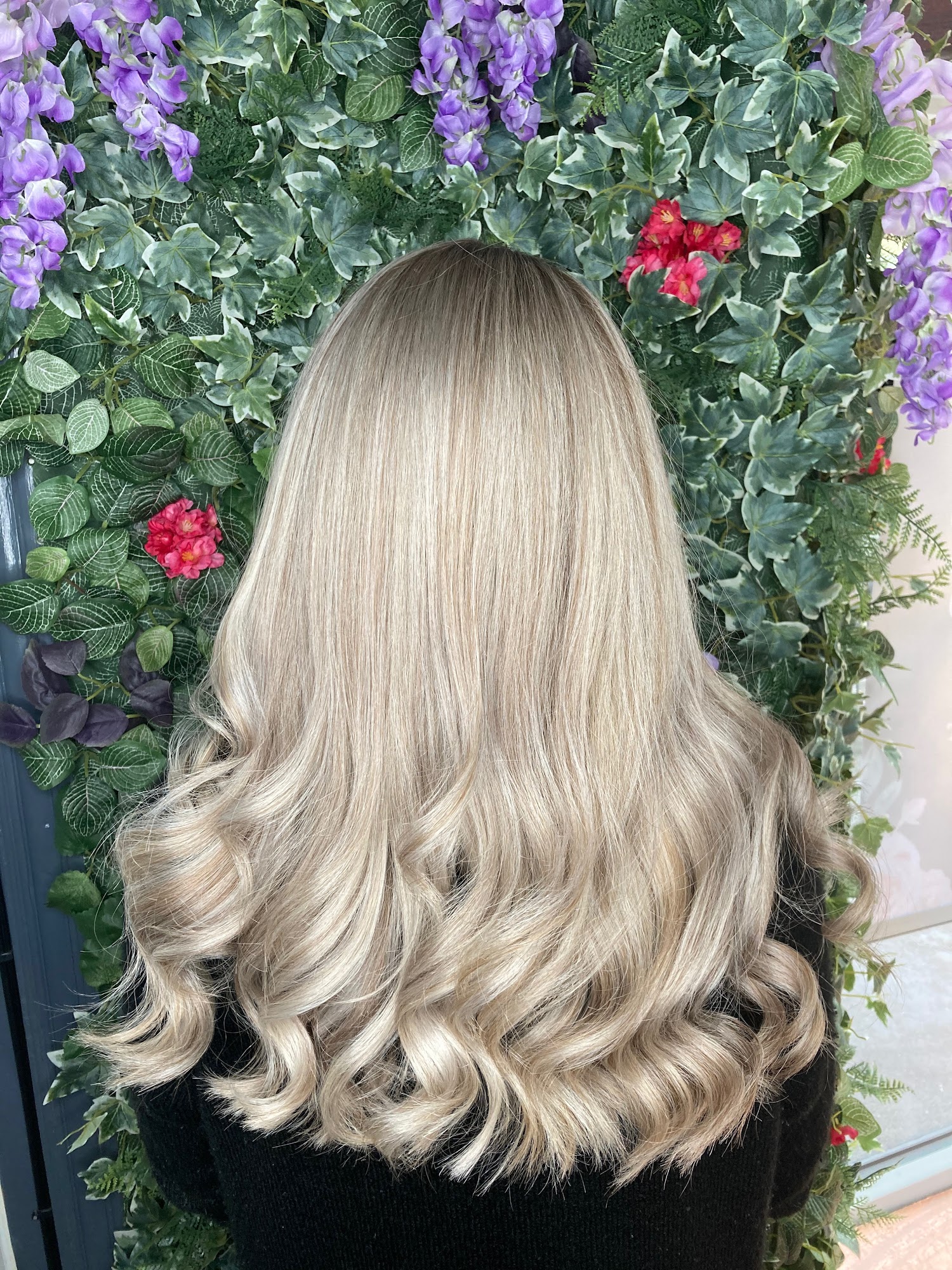 Fringe Hair, Nails & Beauty