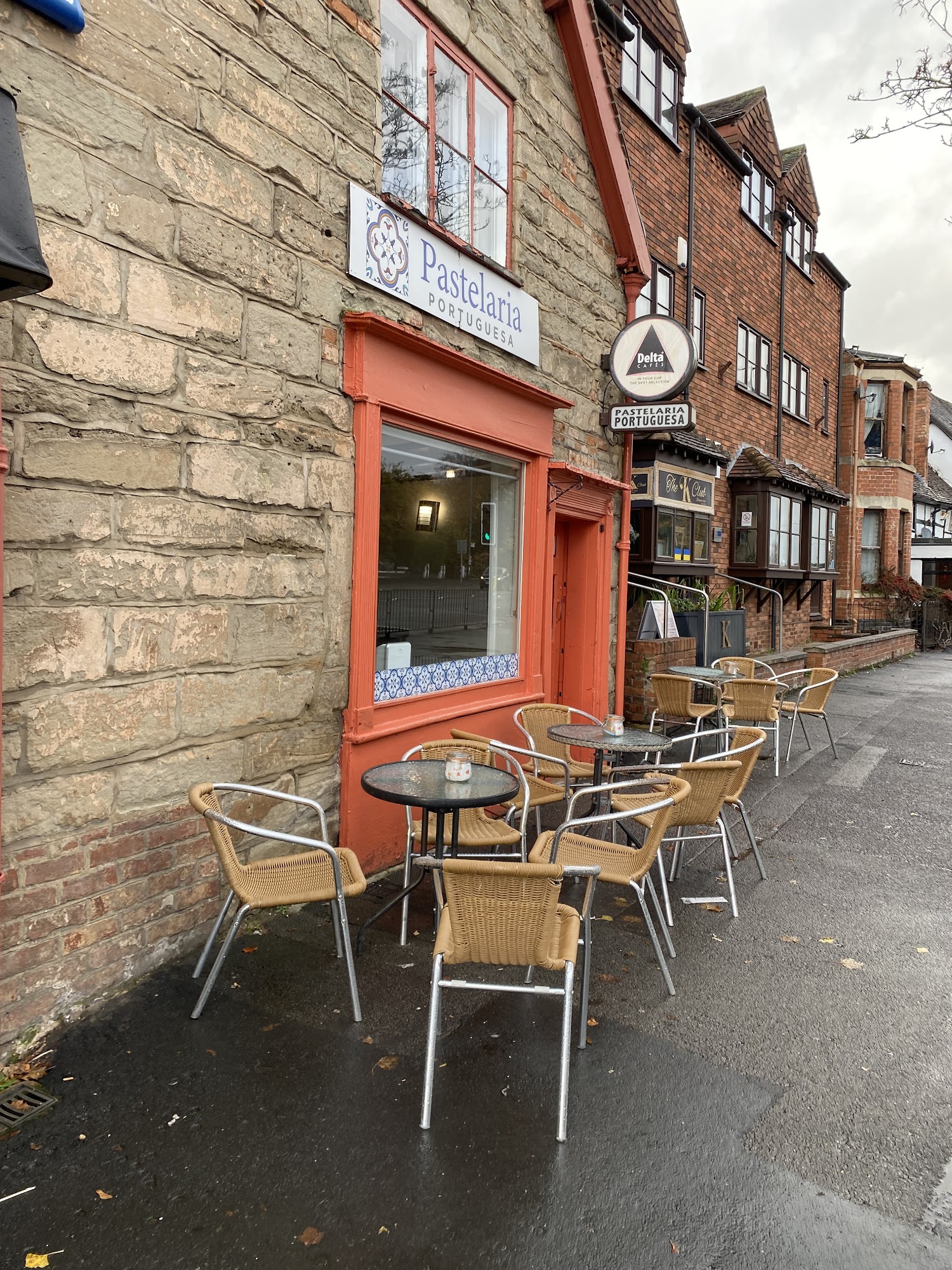 Pastelaria Portuguesa 57 Coten End, Warwick