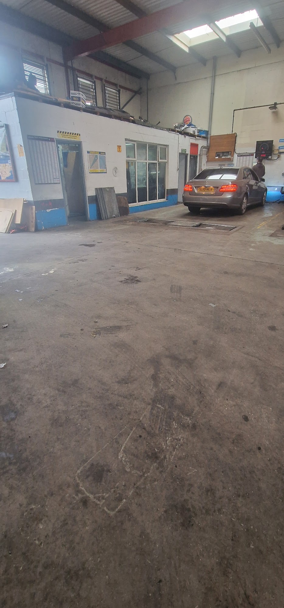 S M Auto Centre Ltd